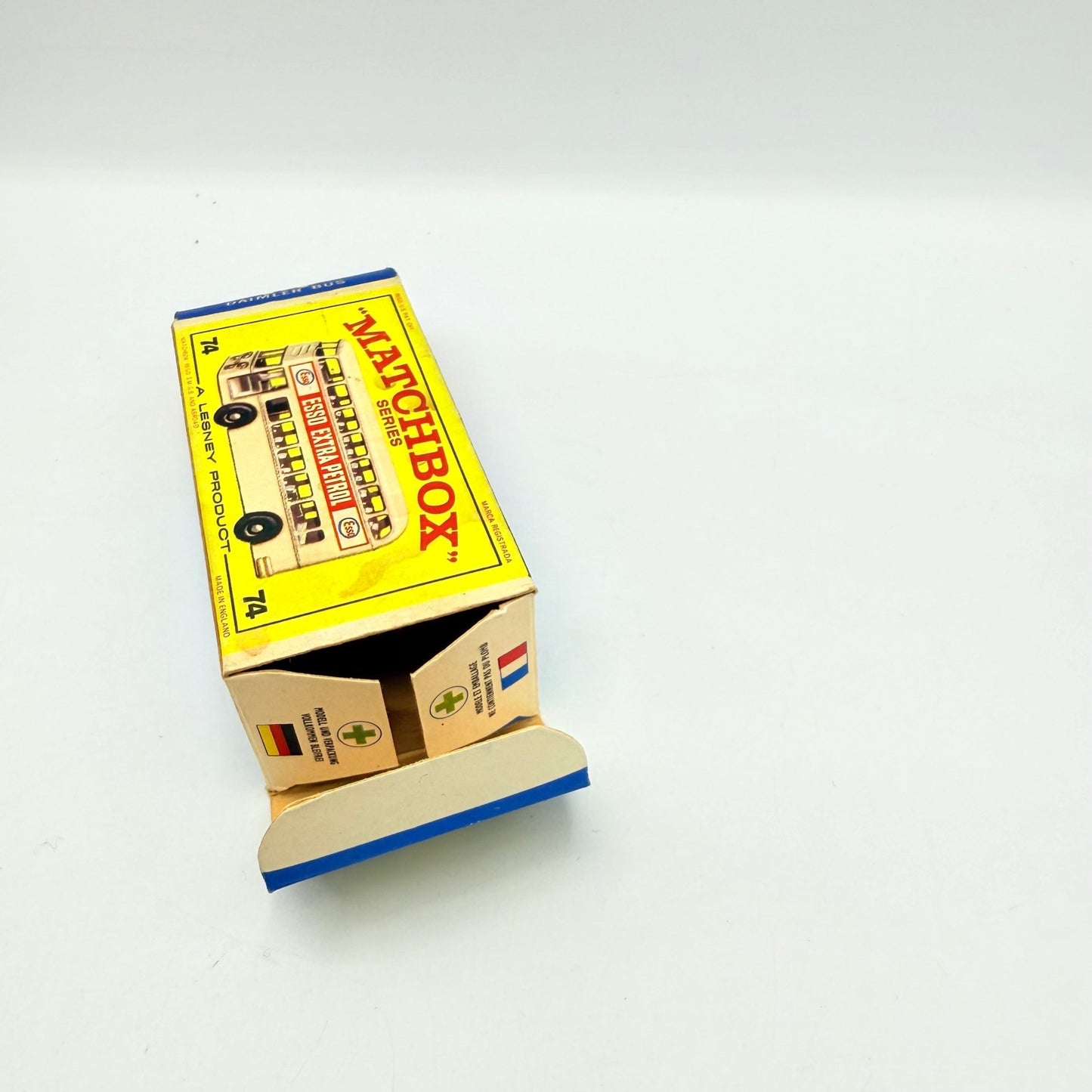 Matchbox Lesney 74b Daimler Bus - Magic Matchbox