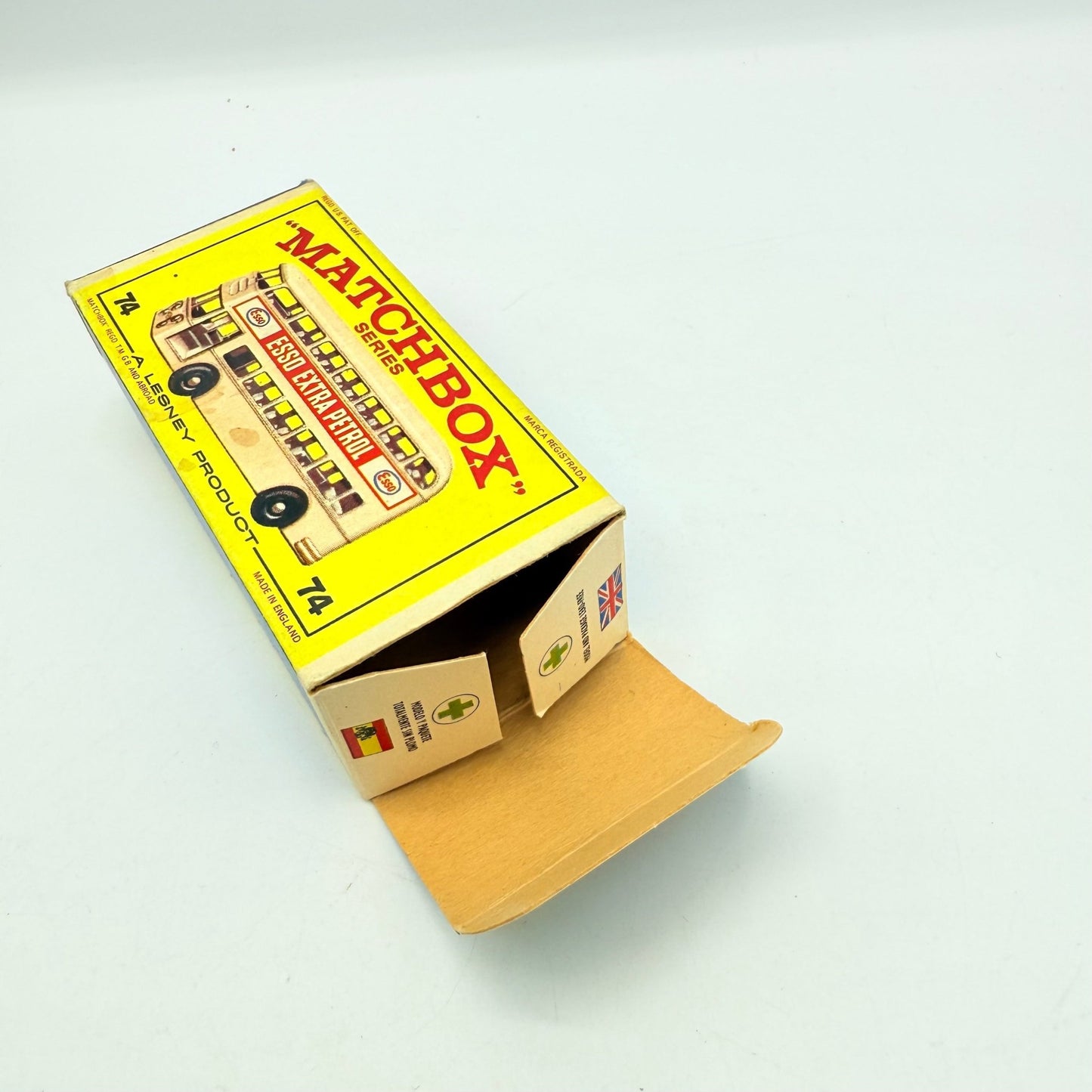 Matchbox Lesney 74b Daimler Bus - Magic Matchbox