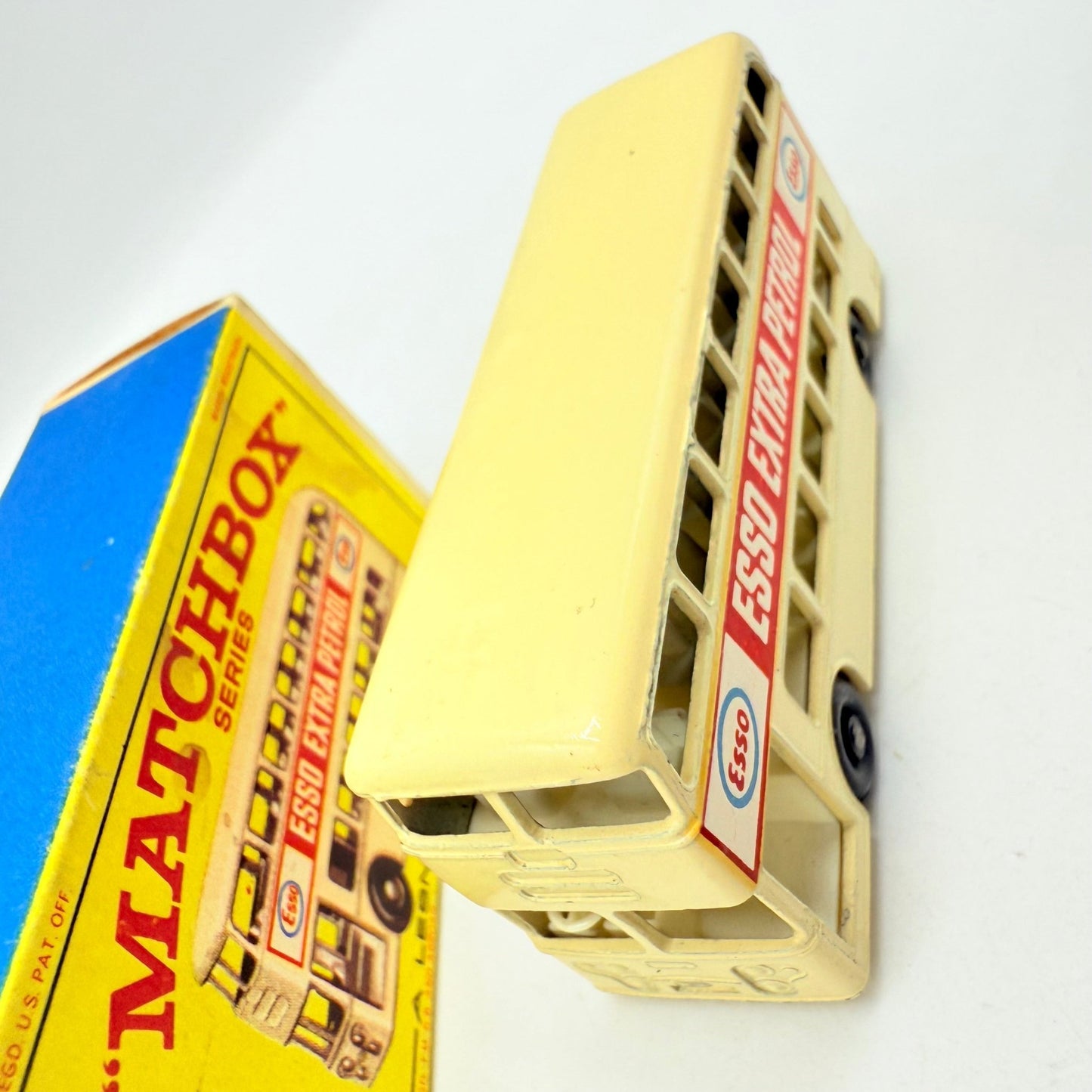 Matchbox Lesney 74b Daimler Bus - Magic Matchbox