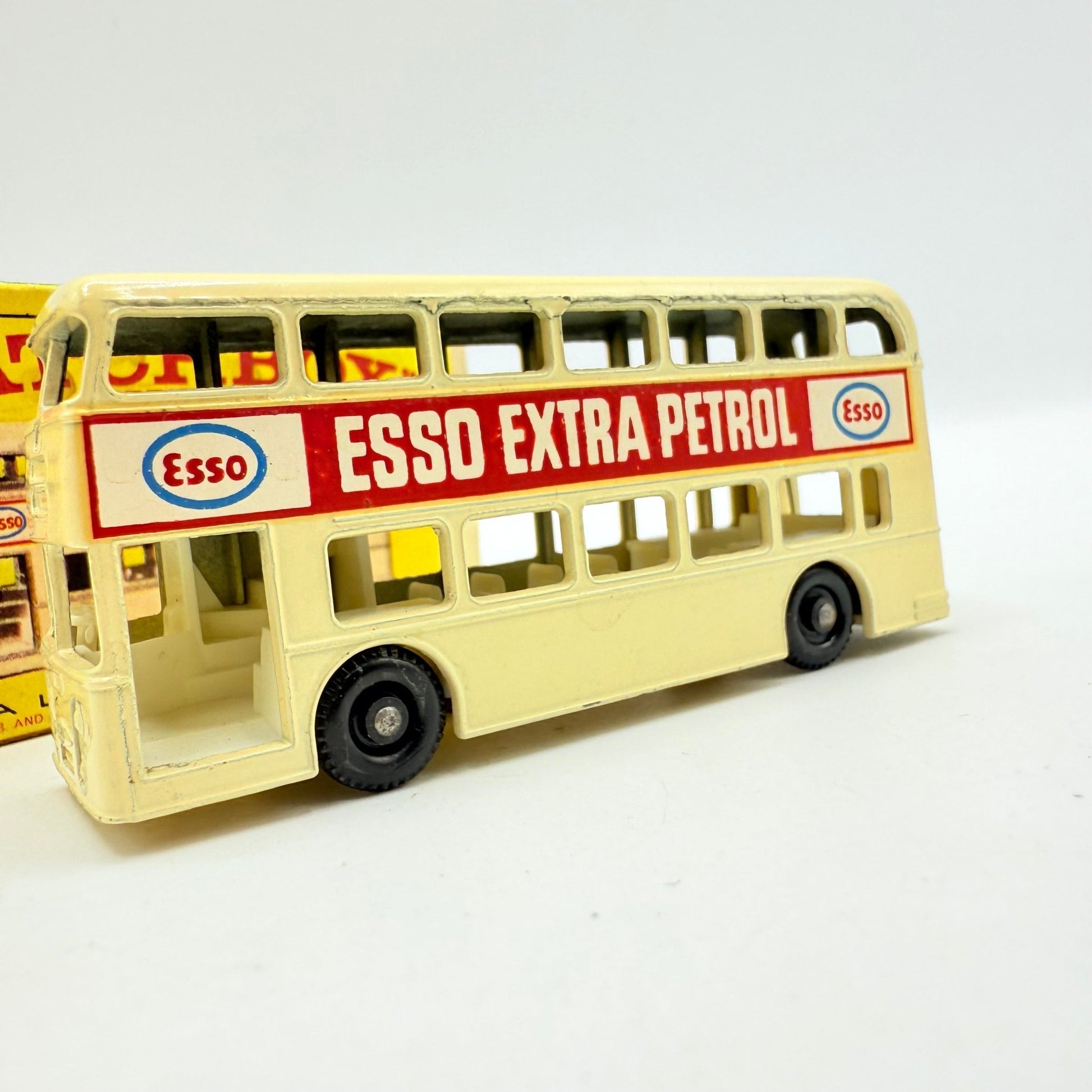 Matchbox Lesney 74b Daimler Bus - Magic Matchbox