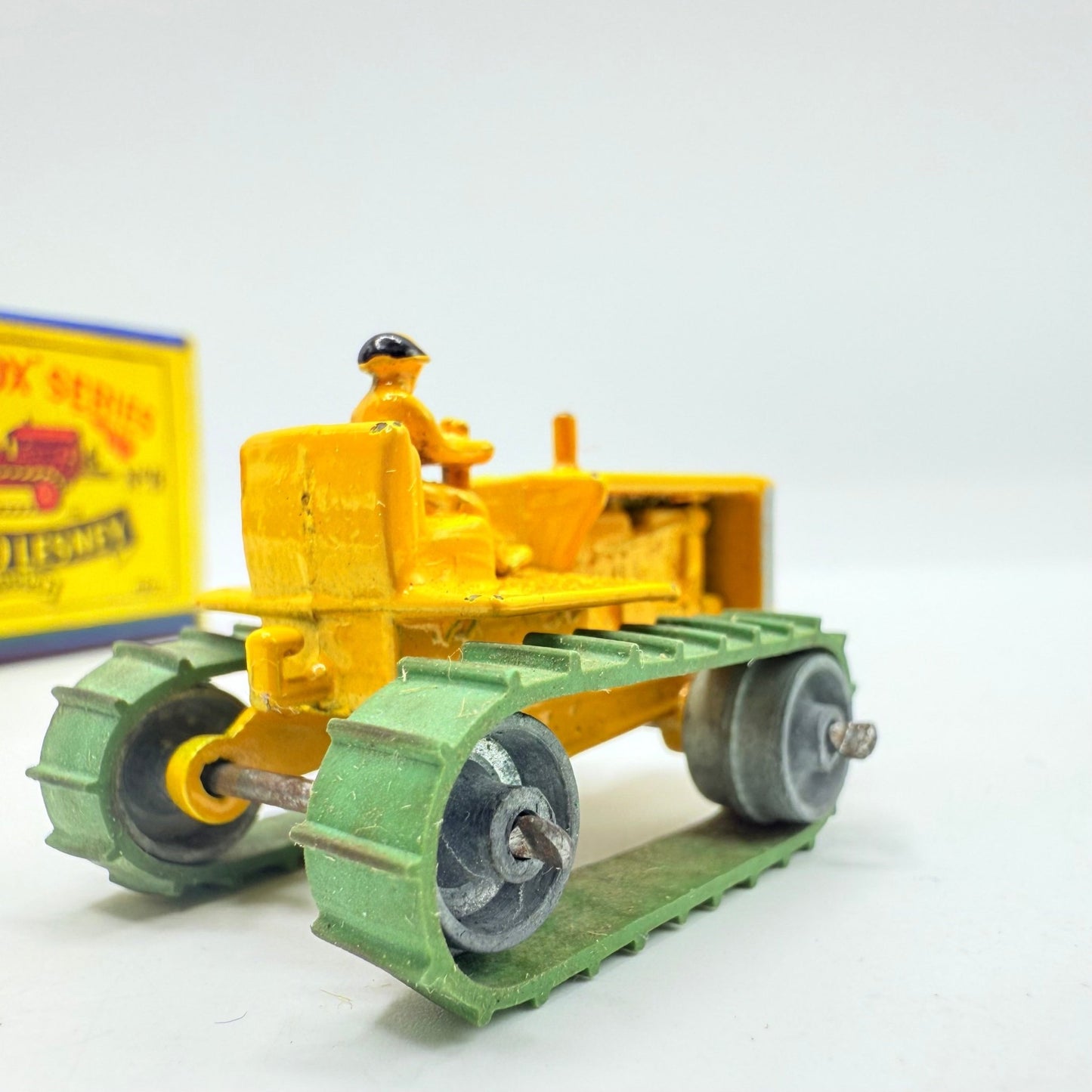 Matchbox Lesney 8a Caterpillar Tractor - Magic Matchbox