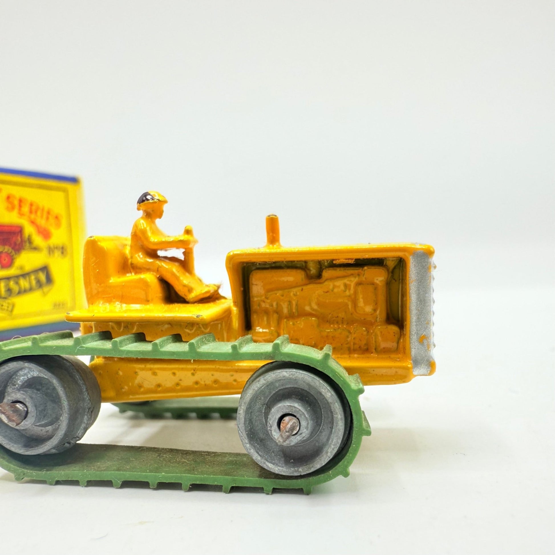 Matchbox Lesney 8a Caterpillar Tractor - Magic Matchbox