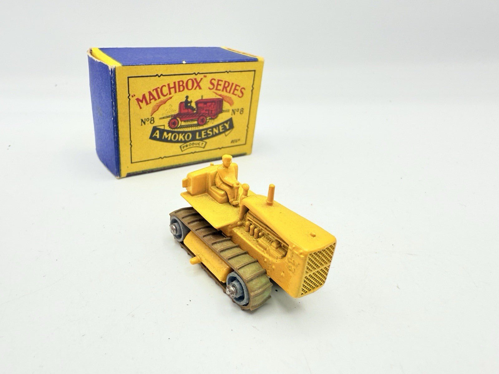 Matchbox Lesney 8b Caterpillar Tractor - Magic Matchbox