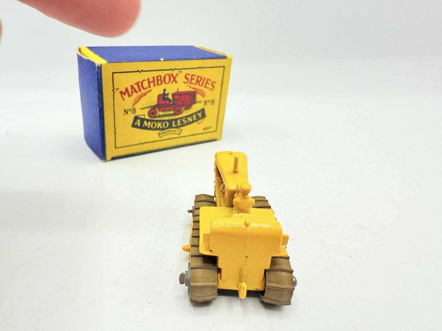 Matchbox Lesney 8b Caterpillar Tractor - Magic Matchbox