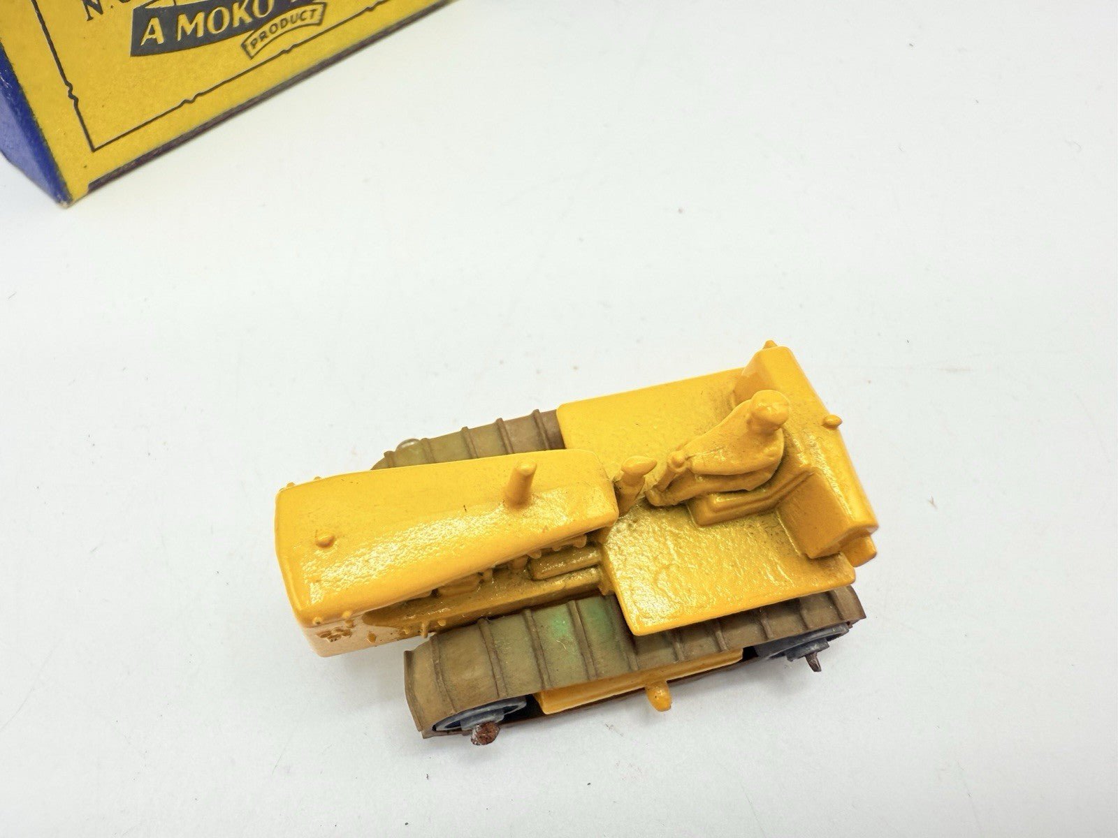 Matchbox Lesney 8b Caterpillar Tractor - Magic Matchbox