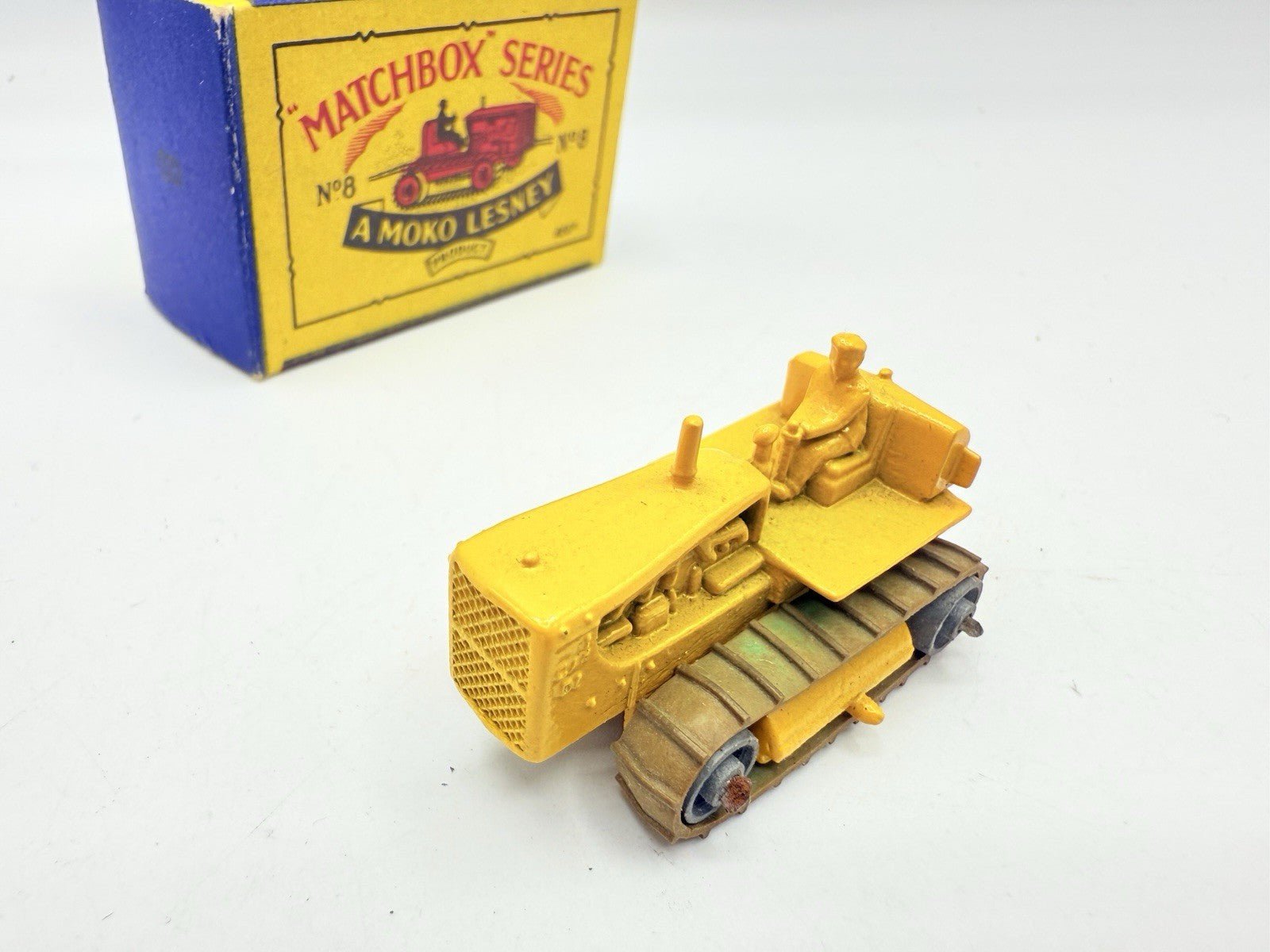 Matchbox Lesney 8b Caterpillar Tractor - Magic Matchbox