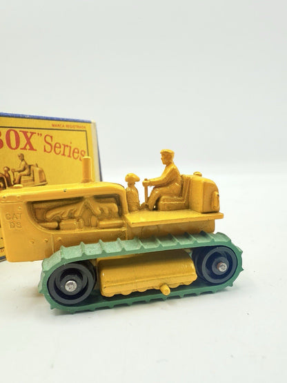 Matchbox Lesney 8c Caterpillar Tractor Black Rollers - Magic Matchbox