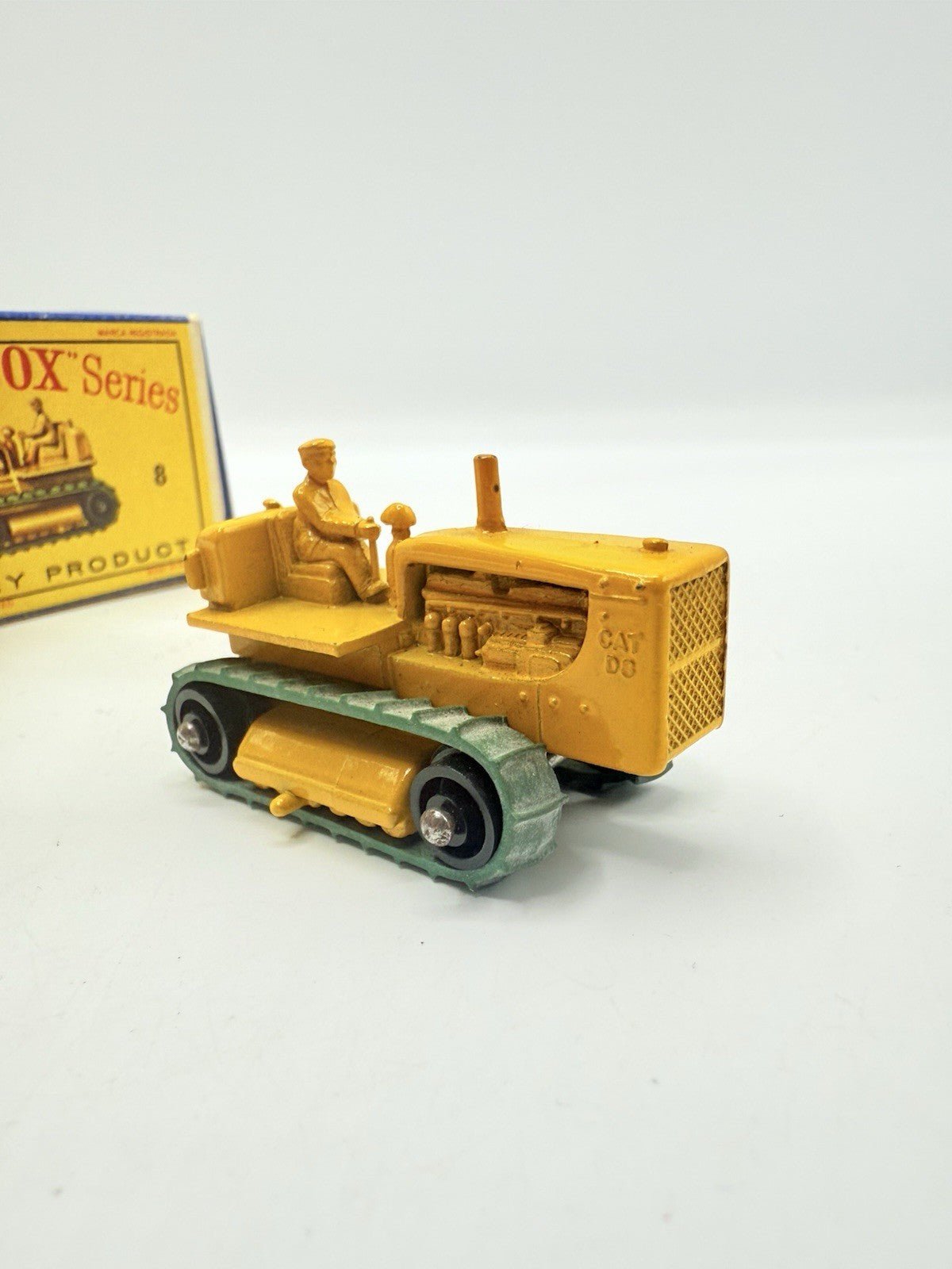 Matchbox Lesney 8c Caterpillar Tractor Black Rollers - Magic Matchbox