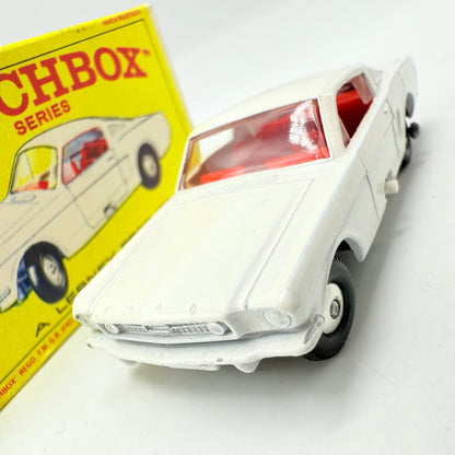 Matchbox Lesney 8e Ford Mustang - Magic Matchbox