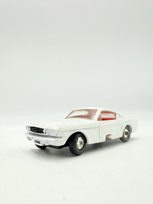 Matchbox Lesney 8e Ford Mustang - Magic Matchbox
