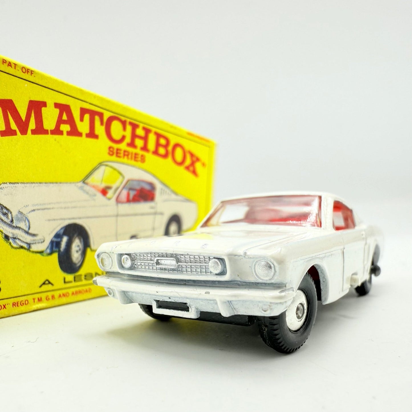 Matchbox Lesney 8e Ford Mustang - Magic Matchbox