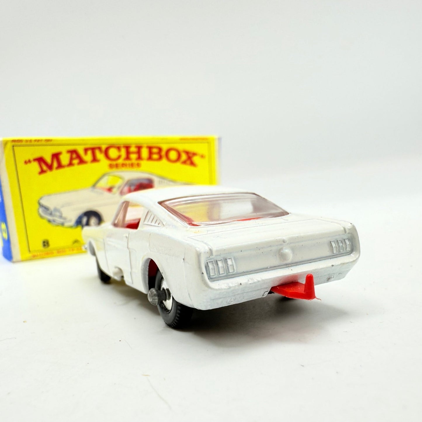 Matchbox Lesney 8e Ford Mustang - Magic Matchbox