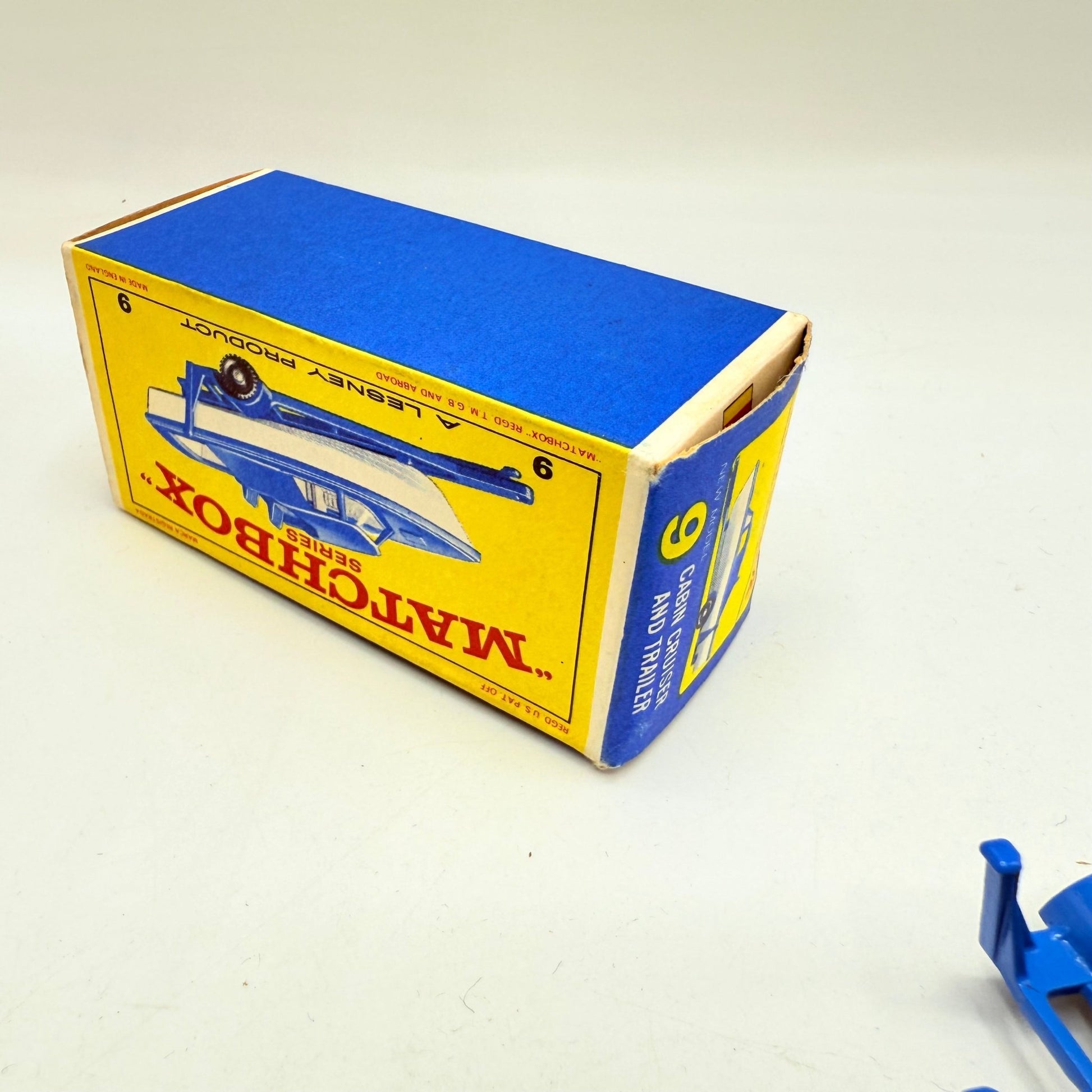 Matchbox Lesney 9d Cabin Cruiser & Trailer - Magic Matchbox