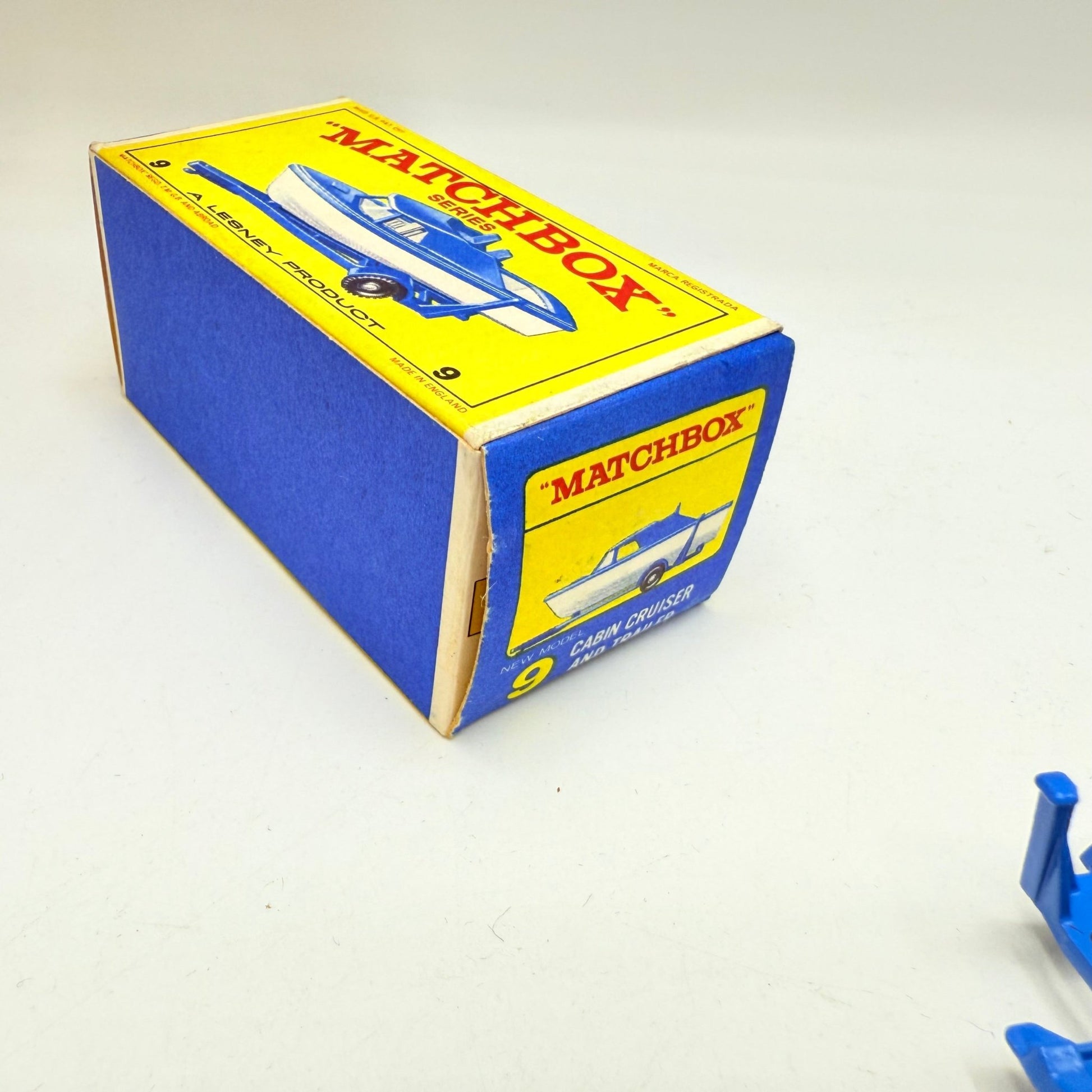 Matchbox Lesney 9d Cabin Cruiser & Trailer - Magic Matchbox