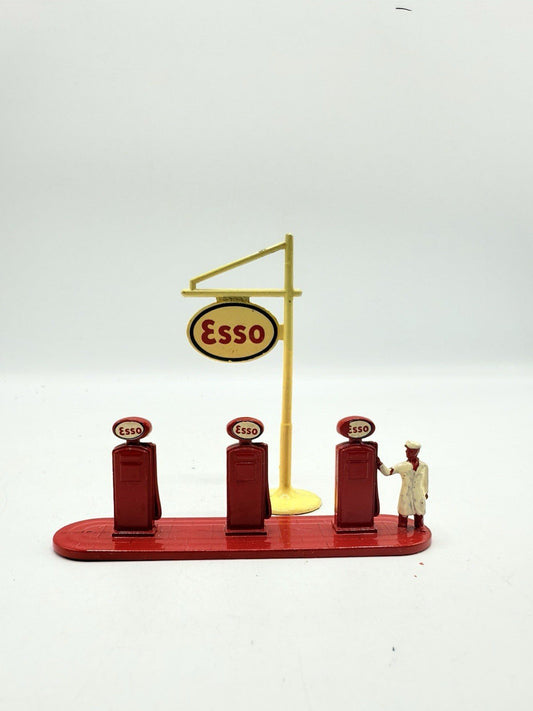 Matchbox Lesney A - 1 Esso Petrol Pumps - Magic Matchbox