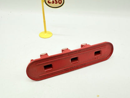 Matchbox Lesney A - 1 Esso Petrol Pumps - Magic Matchbox
