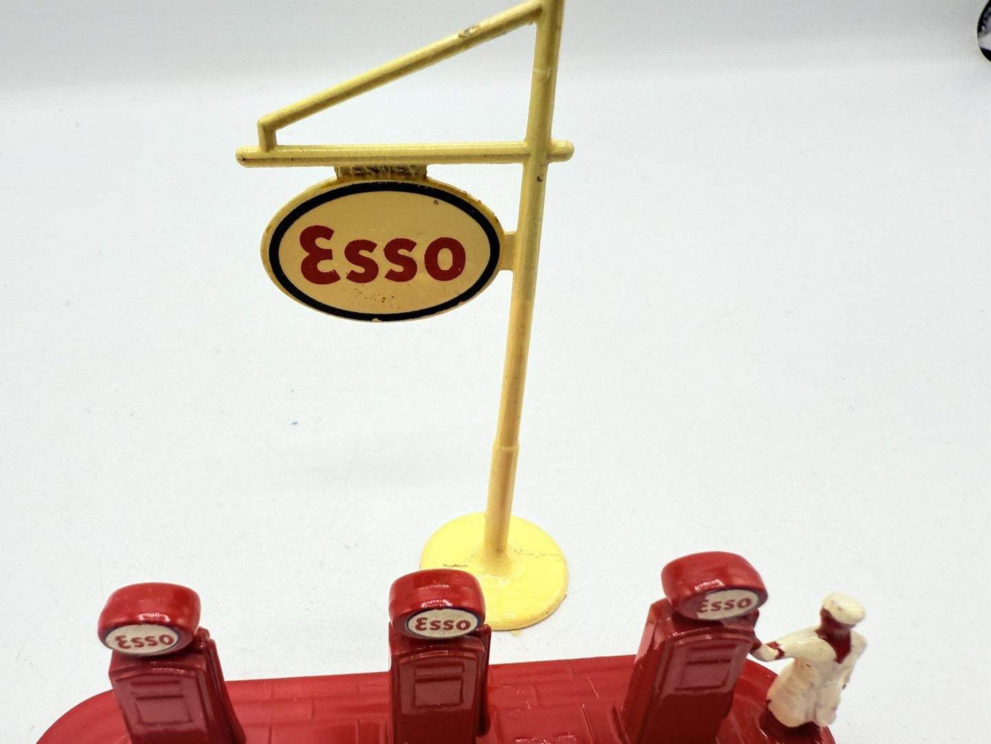 Matchbox Lesney A - 1 Esso Petrol Pumps - Magic Matchbox