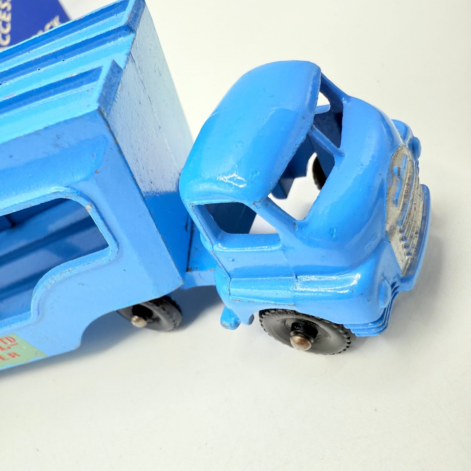 Matchbox Lesney A - 2 Car Transporter BLACK WHEELS - Magic Matchbox