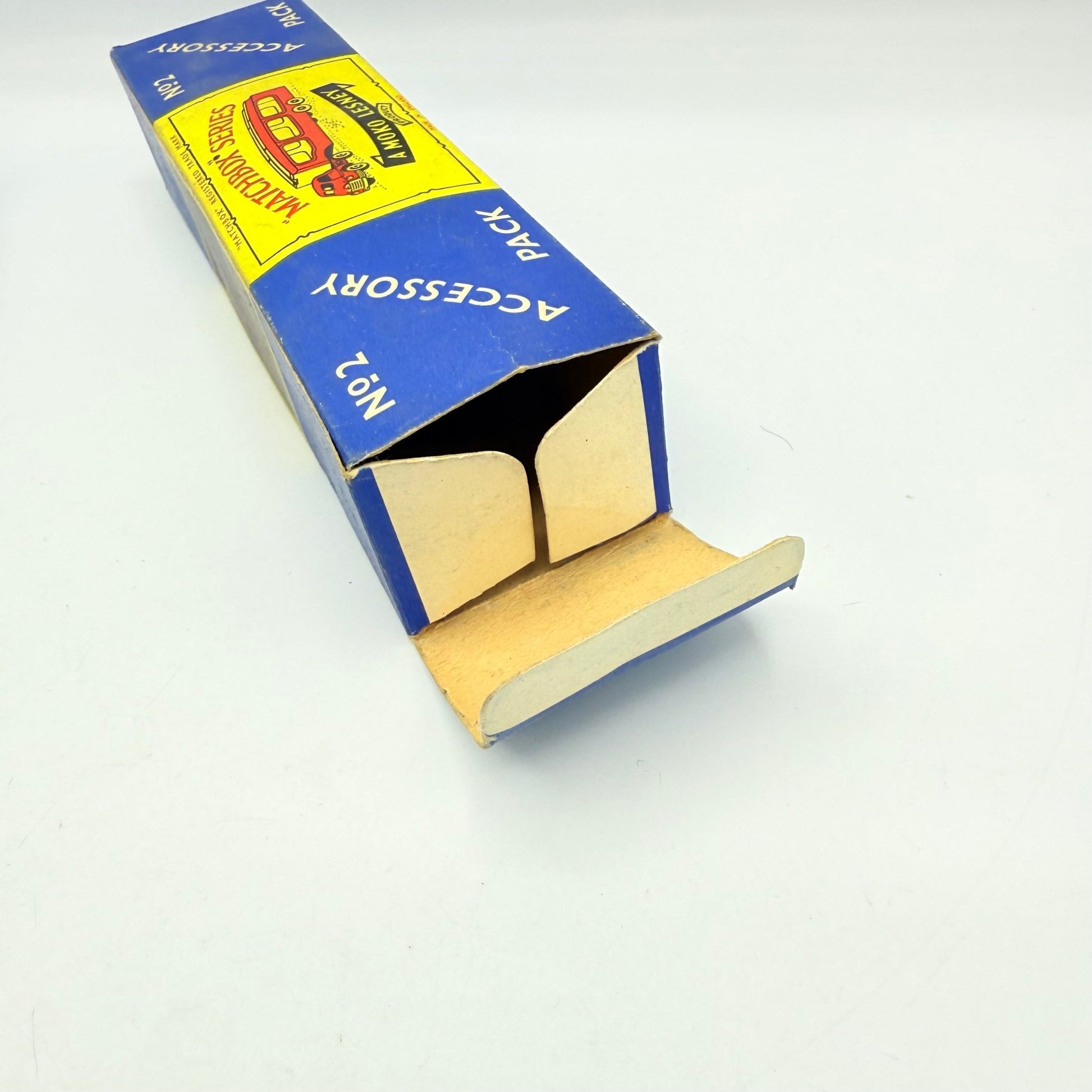 Matchbox Lesney A - 2 Car Transporter BLACK WHEELS - Magic Matchbox