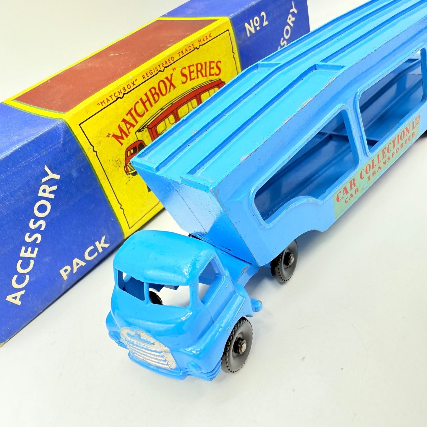 Matchbox Lesney A - 2 Car Transporter BLACK WHEELS - Magic Matchbox