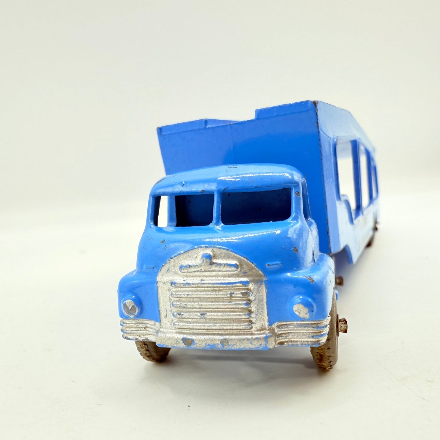 Matchbox Lesney A - 2 Car Transporter Metal Wheels - Magic Matchbox