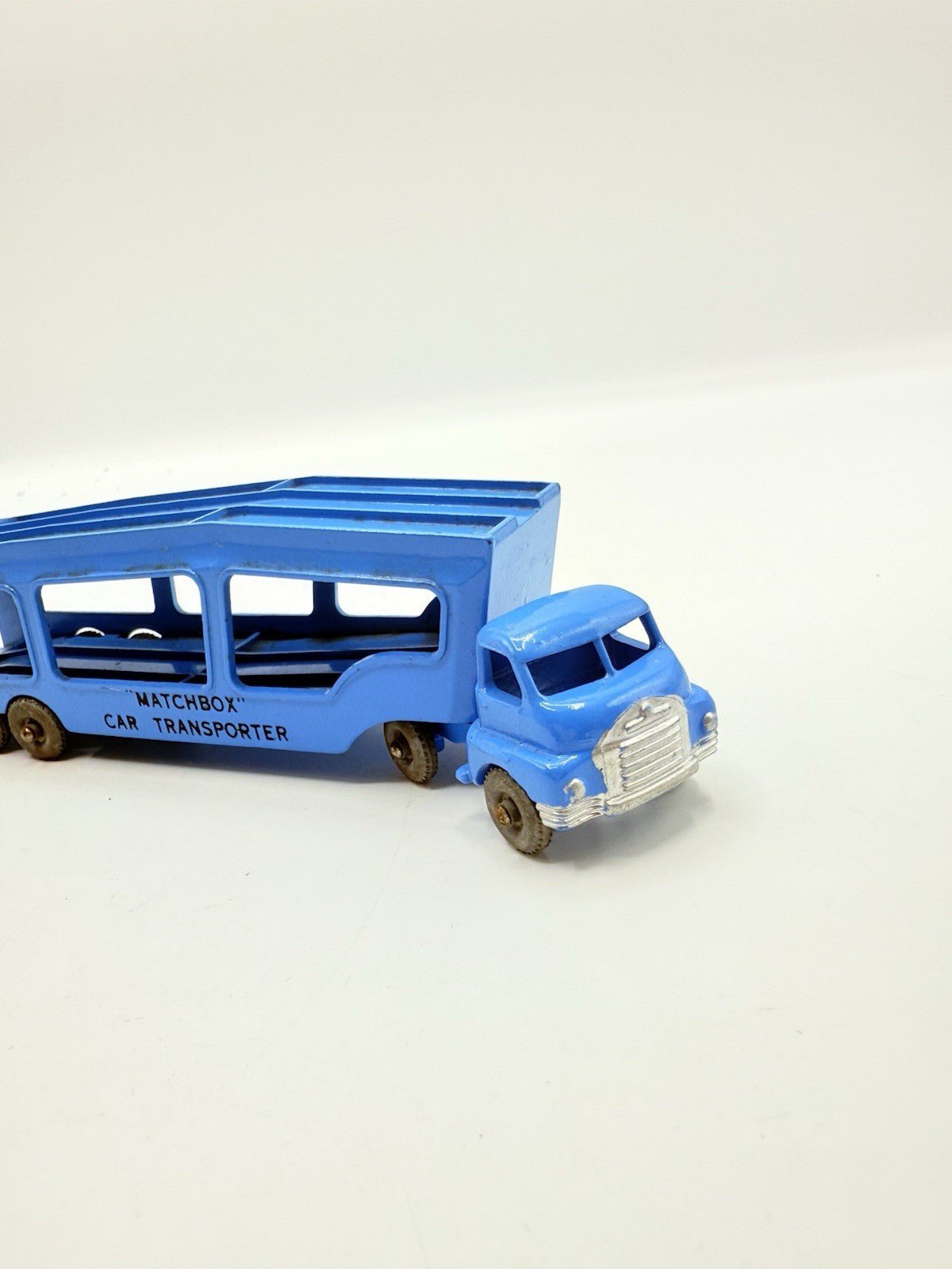 Matchbox Lesney A - 2 Car Transporter Metal Wheels - Magic Matchbox