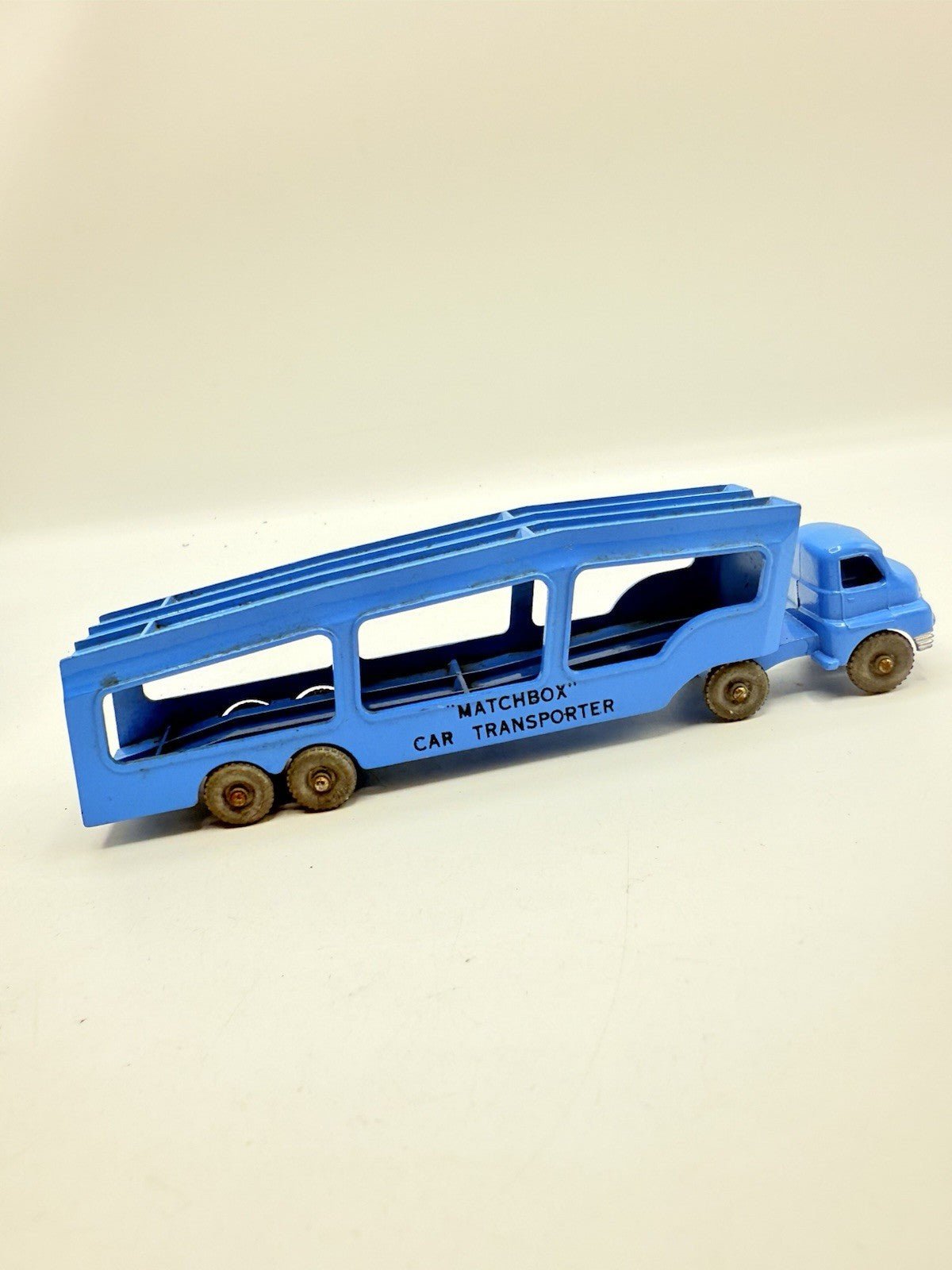 Matchbox Lesney A - 2 Car Transporter Metal Wheels - Magic Matchbox