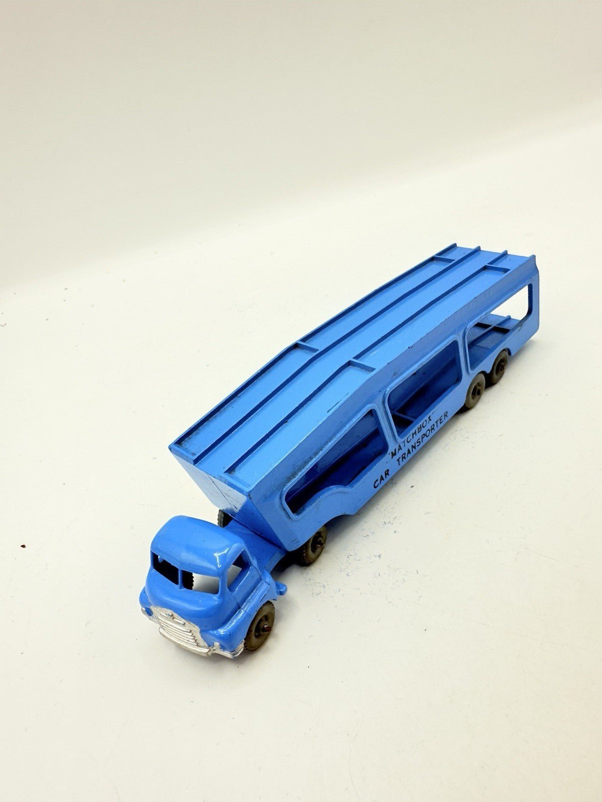 Matchbox Lesney A - 2 Car Transporter Metal Wheels - Magic Matchbox