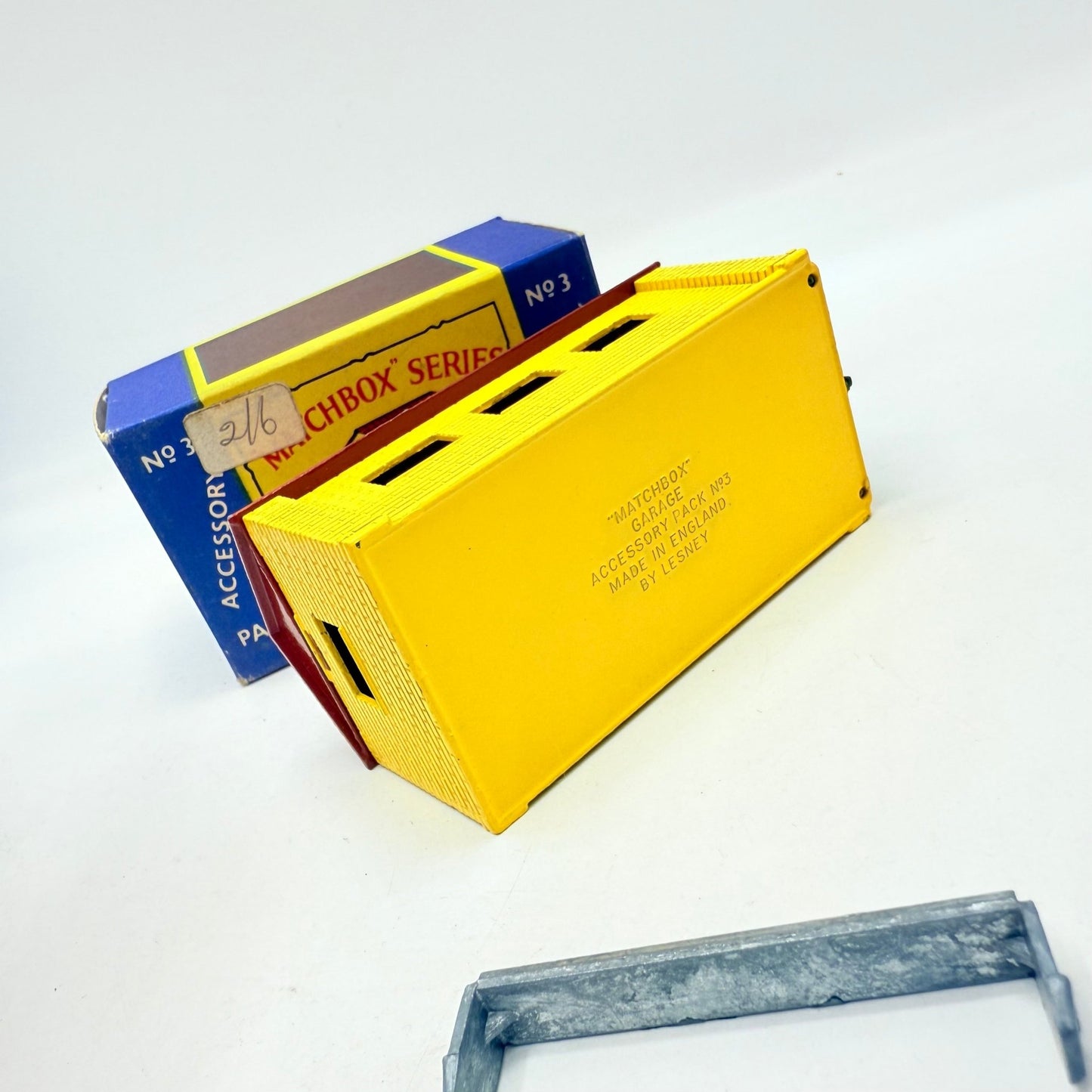 Matchbox Lesney A - 5 Accessory Pack Garage - Magic Matchbox