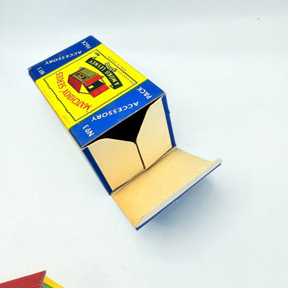 Matchbox Lesney A - 5 Accessory Pack Garage - Magic Matchbox