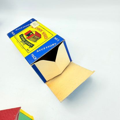 Matchbox Lesney A - 5 Accessory Pack Garage - Magic Matchbox