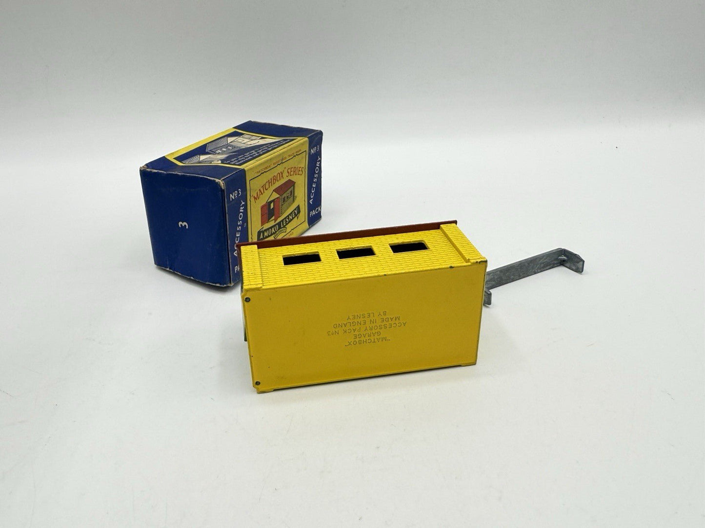 Matchbox Lesney Accessory Pack A3 Garage - Magic Matchbox