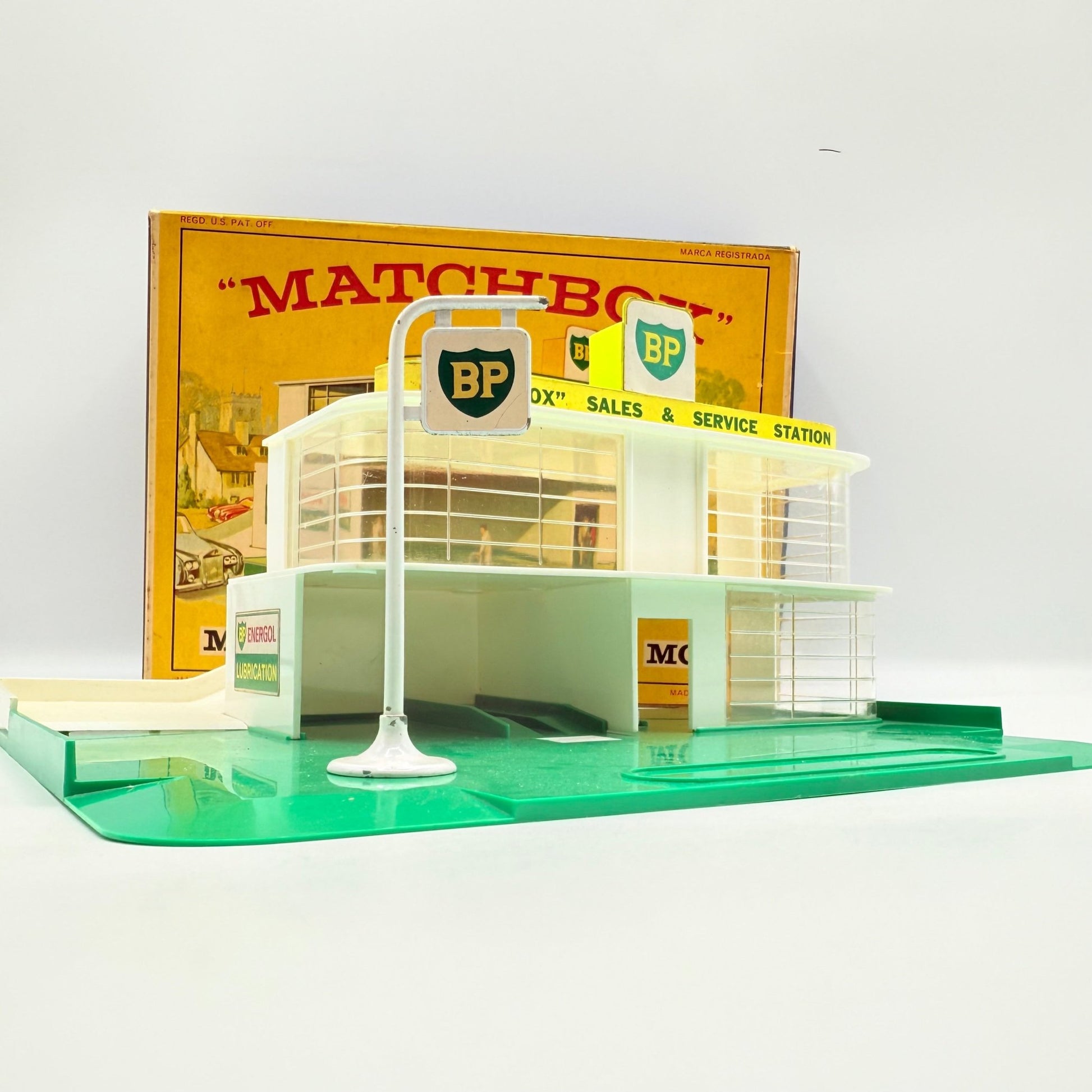 Matchbox Lesney Accessory Pack MG - 1 Matchbox BP Sales & Service Station - Magic Matchbox
