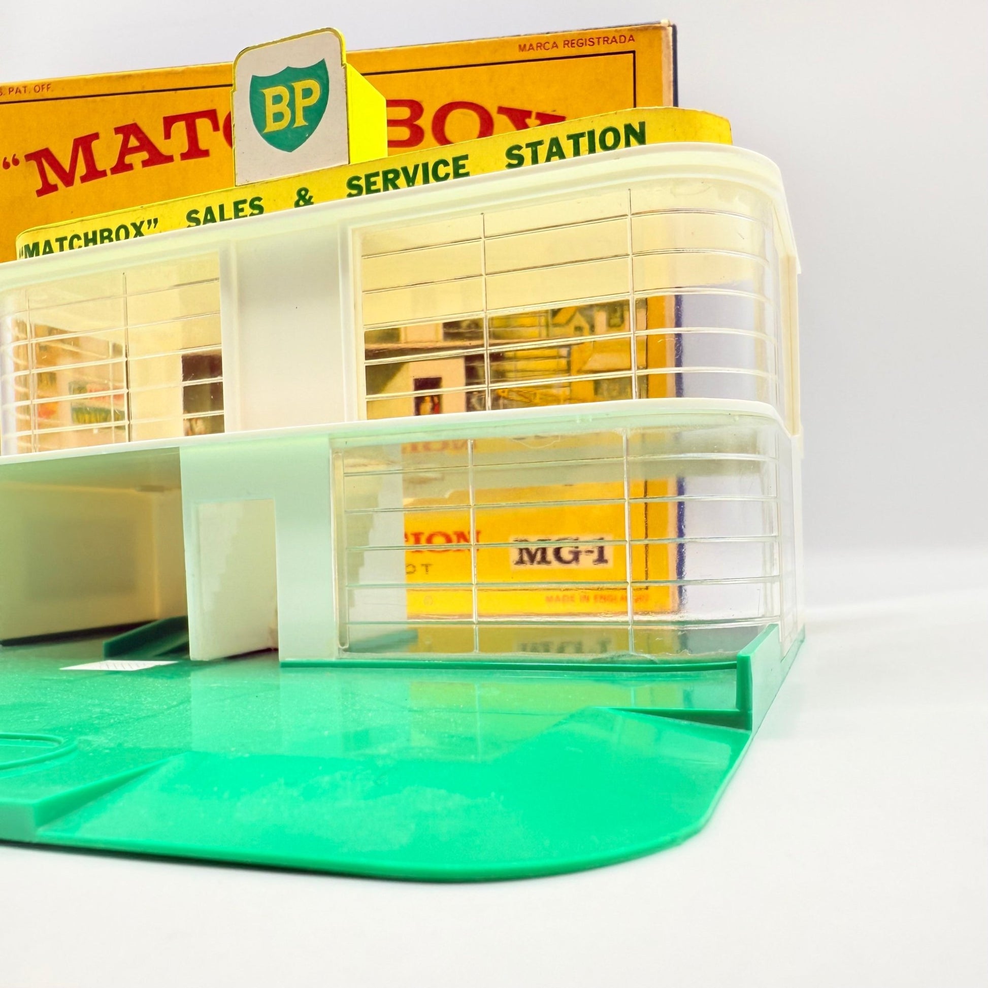 Matchbox Lesney Accessory Pack MG - 1 Matchbox BP Sales & Service Station - Magic Matchbox