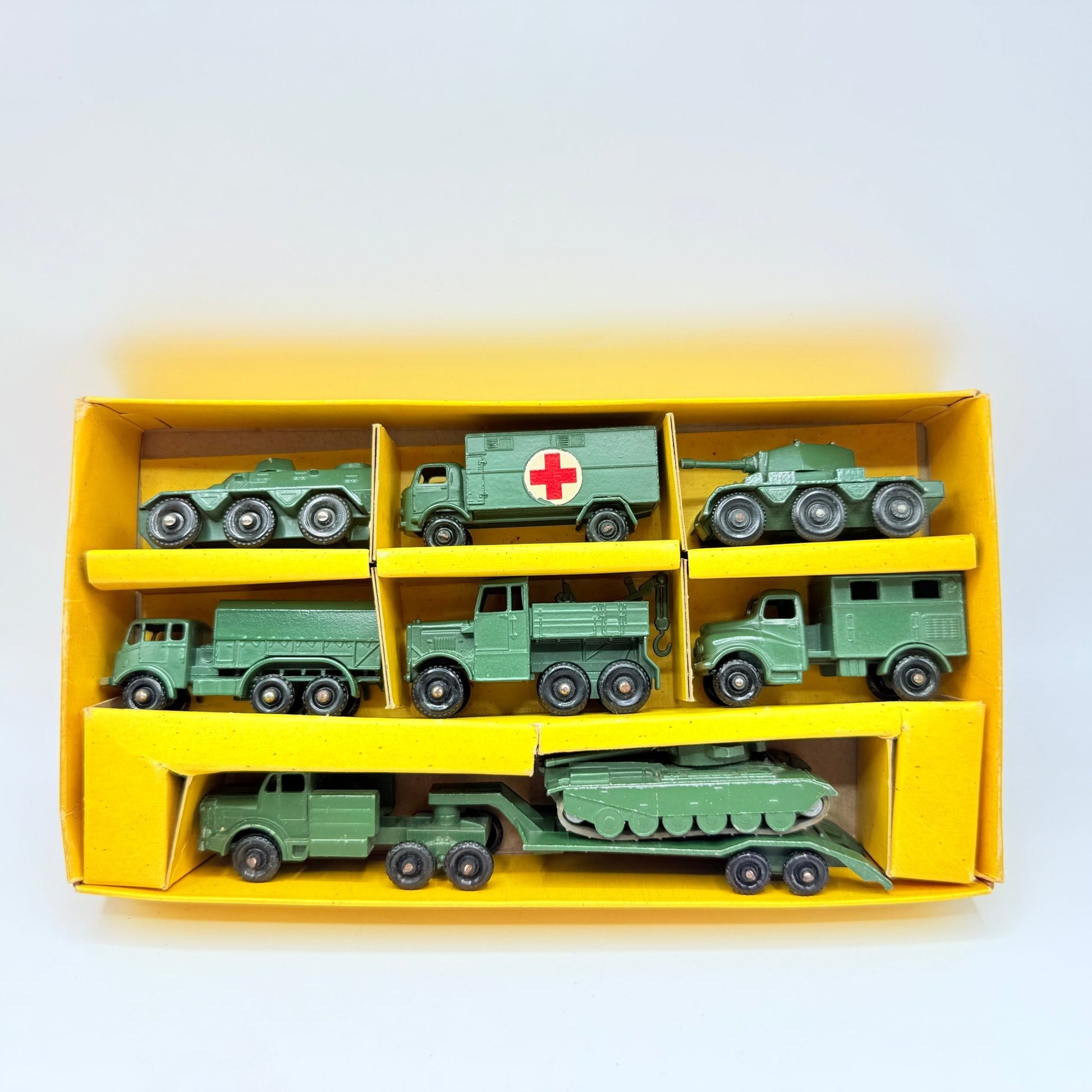 Matchbox Lesney G - 5 Army Gift Set VERY RARE - Magic Matchbox
