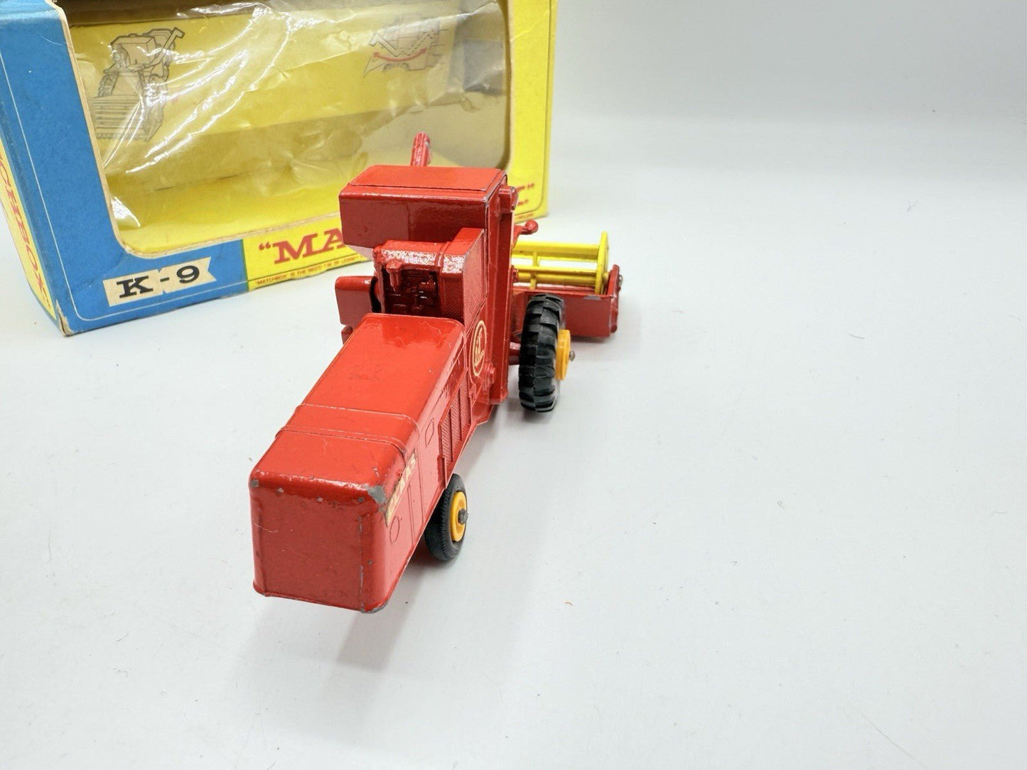 Matchbox Lesney K - 9 King Size Combine Harvester - Magic Matchbox