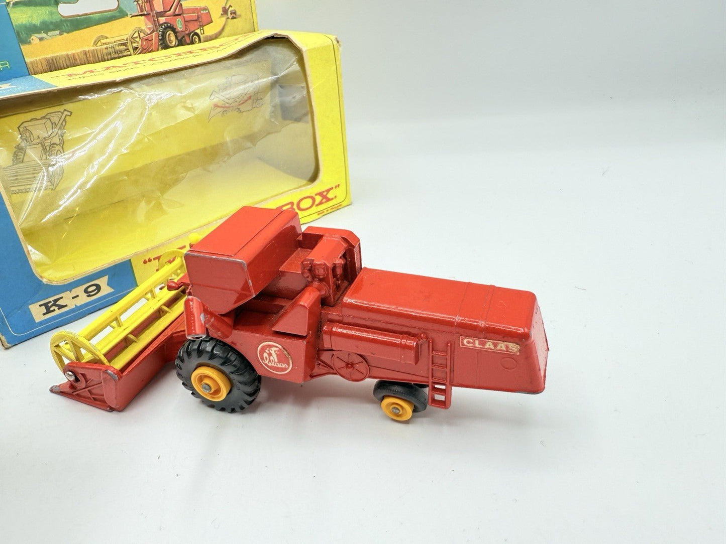 Matchbox Lesney K - 9 King Size Combine Harvester - Magic Matchbox