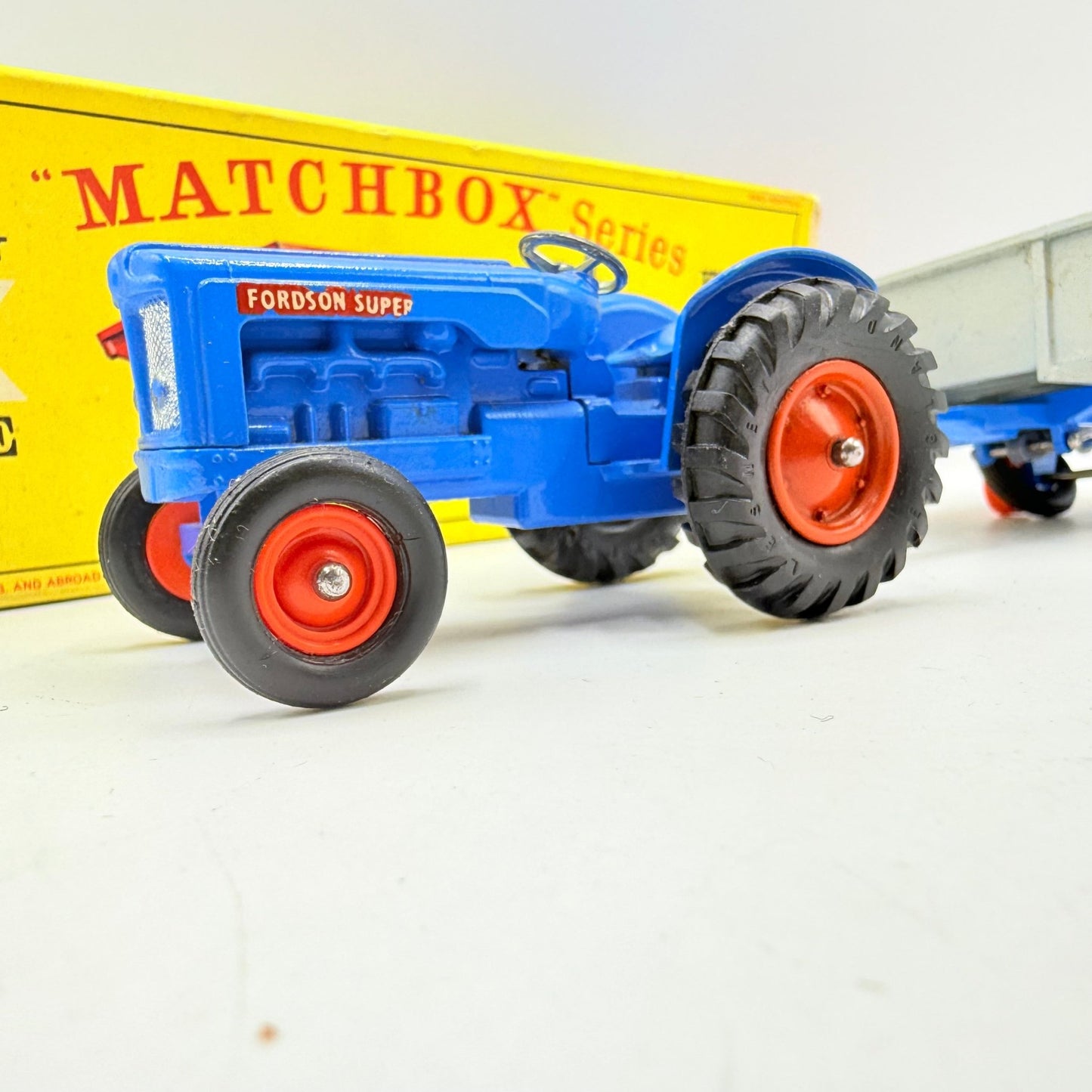 Matchbox Lesney King - Size K - 11 Fordson Tractor and Farm Trailer - Magic Matchbox