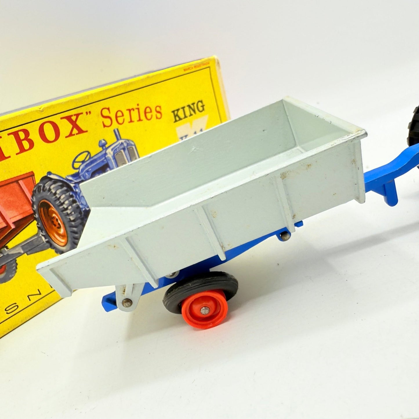 Matchbox Lesney King - Size K - 11 Fordson Tractor and Farm Trailer - Magic Matchbox
