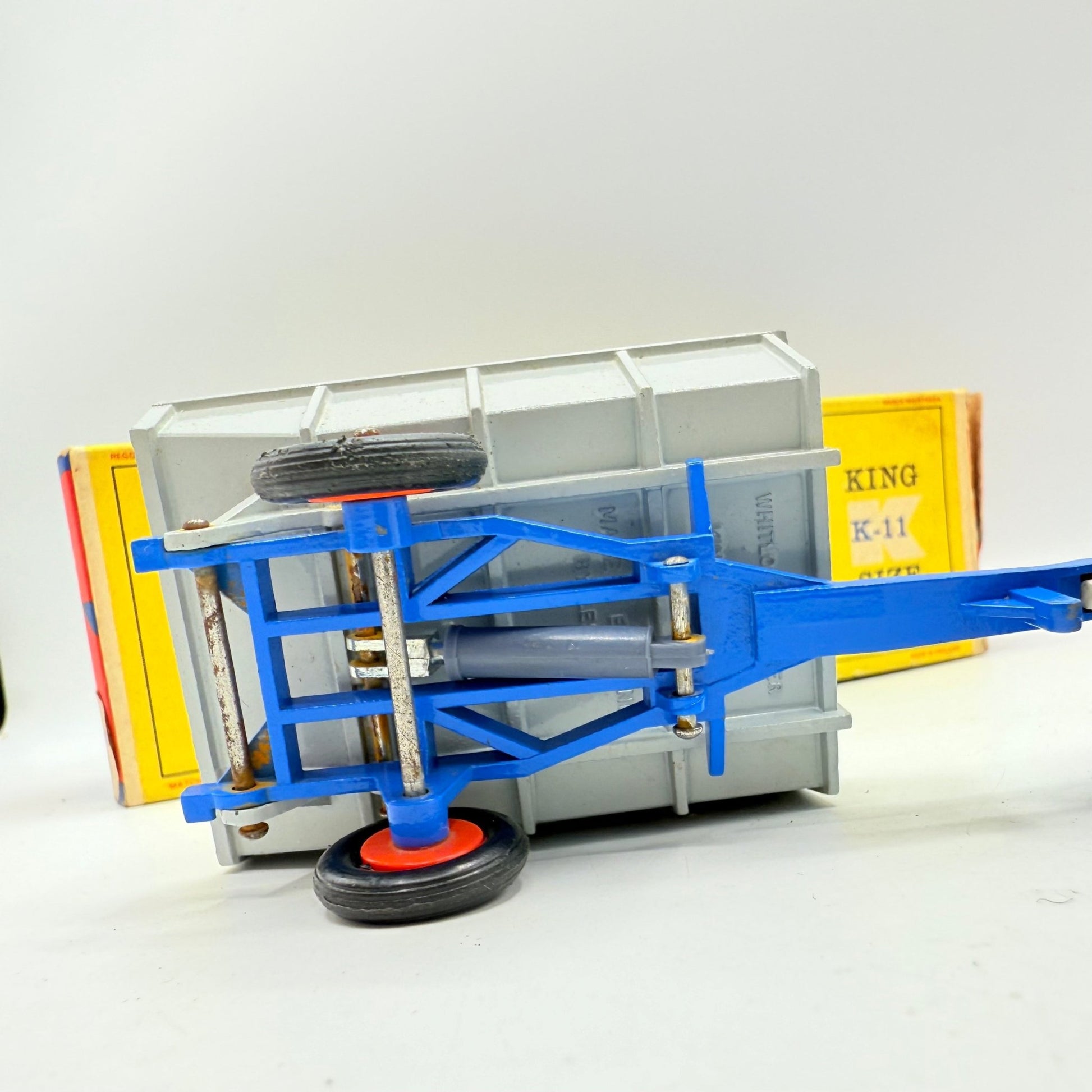 Matchbox Lesney King - Size K - 11 Fordson Tractor and Farm Trailer - Magic Matchbox