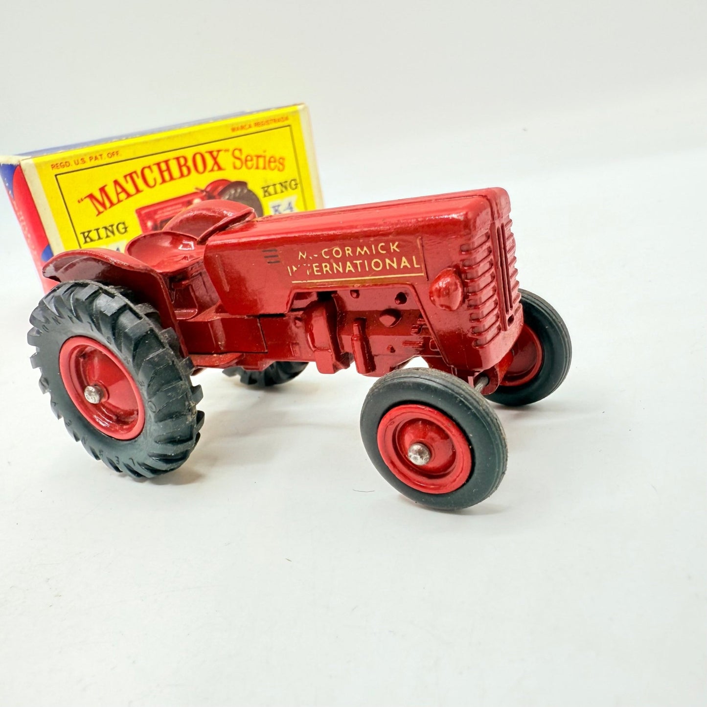Matchbox Lesney King Size K - 4 McCormick International Tractor - Magic Matchbox