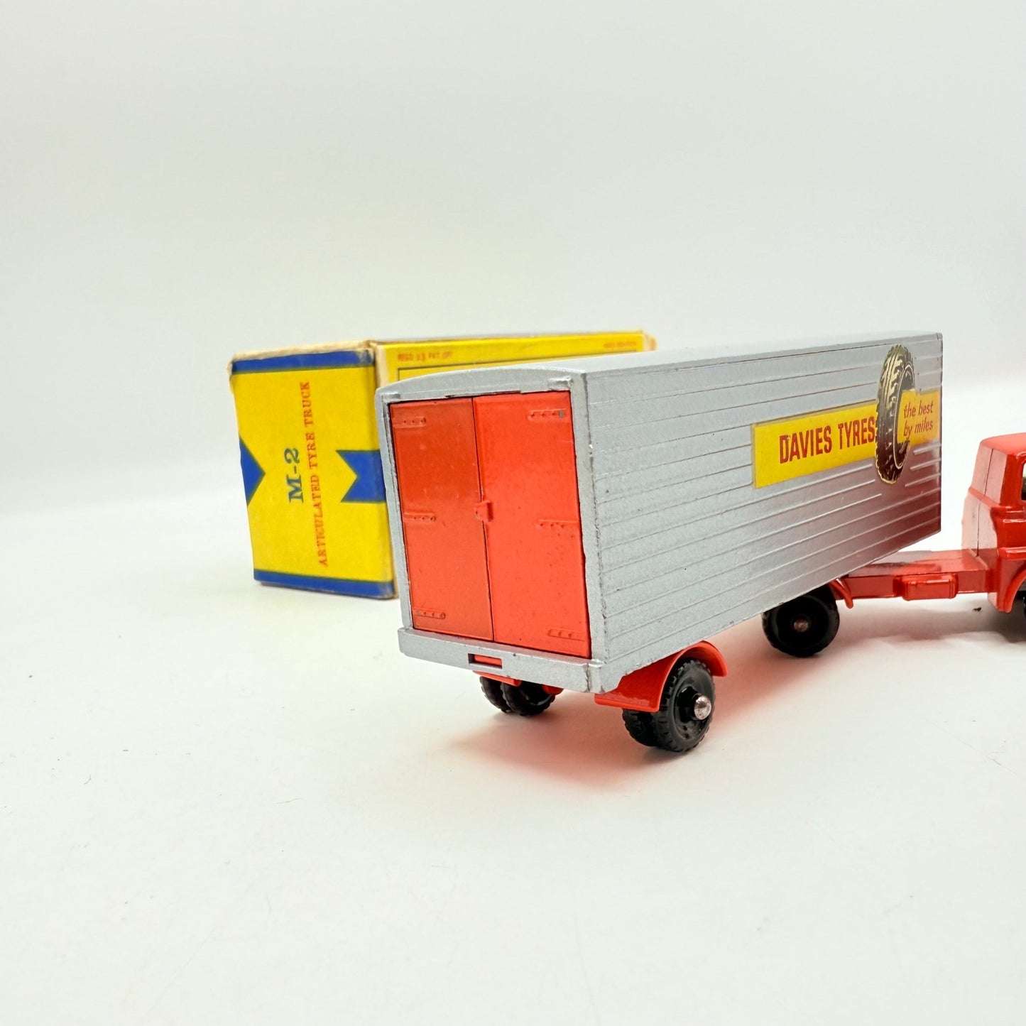 Matchbox Lesney M - 2 Major Pack M2 York Freightmaster Truck - Davies Tyres BPW - Magic Matchbox