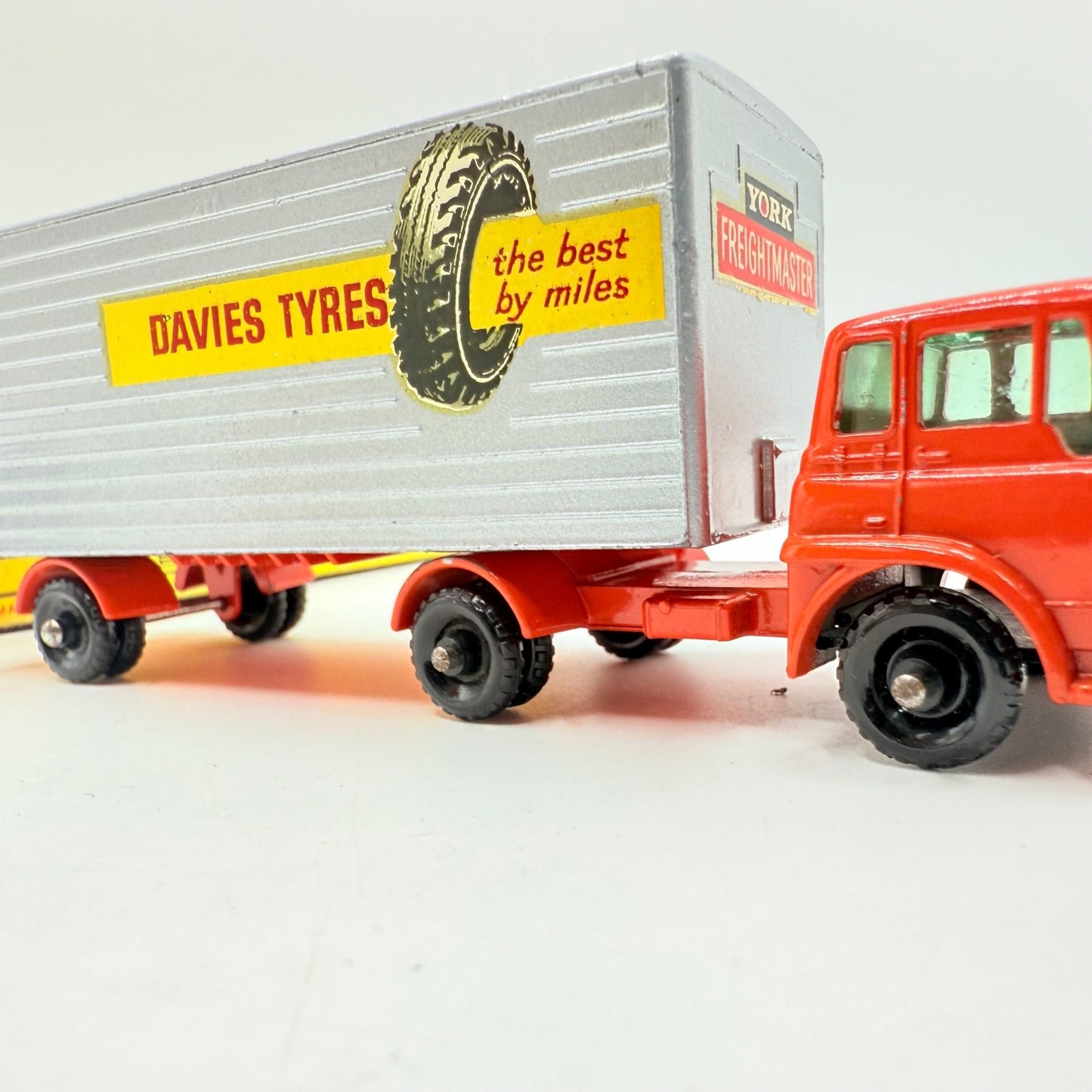 Matchbox Lesney M - 2 Major Pack M2 York Freightmaster Truck - Davies Tyres BPW - Magic Matchbox