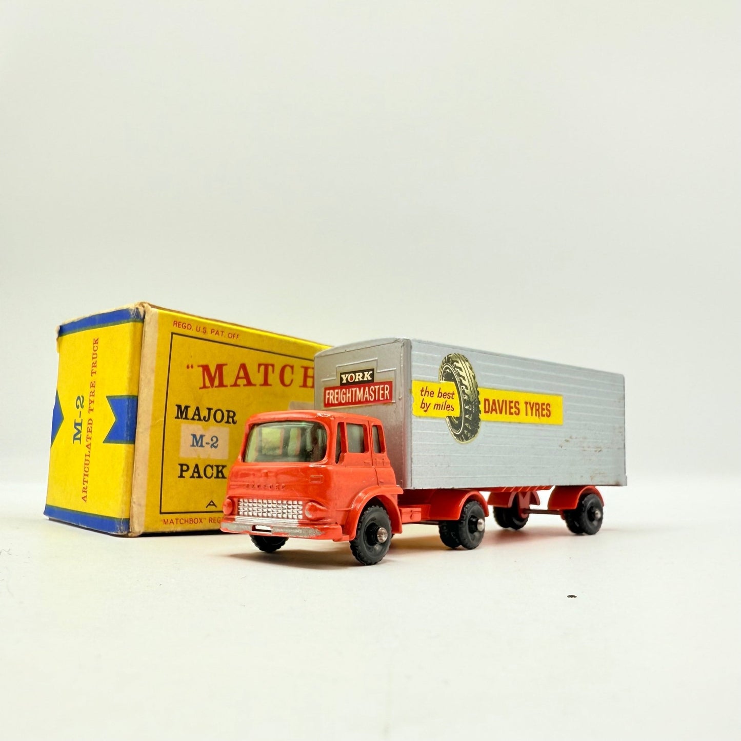 Matchbox Lesney M - 2 Major Pack M2 York Freightmaster Truck - Davies Tyres BPW - Magic Matchbox