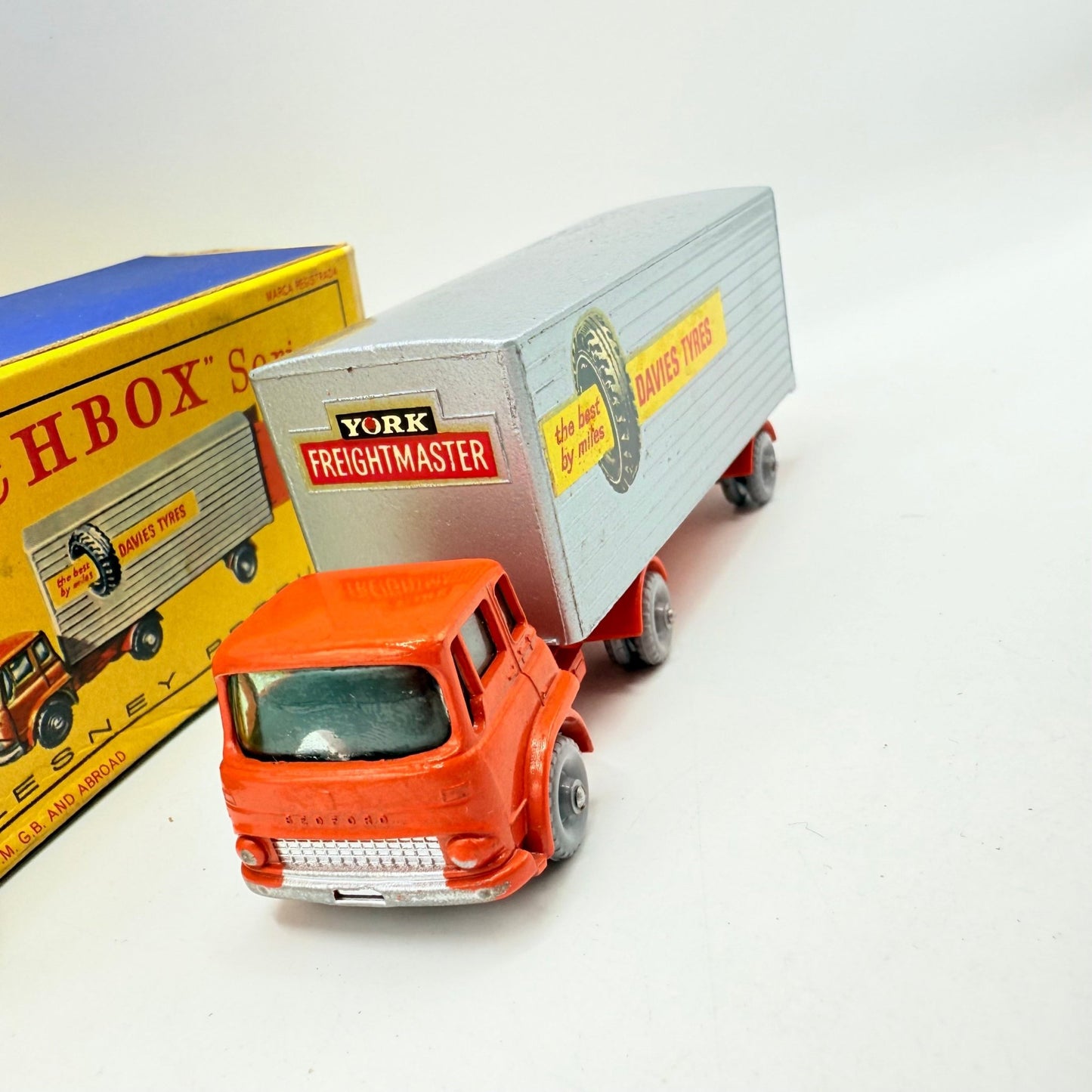 Matchbox Lesney M - 2 Major Pack M2 York Freightmaster Truck - Davies Tyres Rare GPW - Magic Matchbox