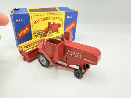 Matchbox Lesney M - 5 Major Pack Massey Ferguson 780 Combine Harvester - Magic Matchbox