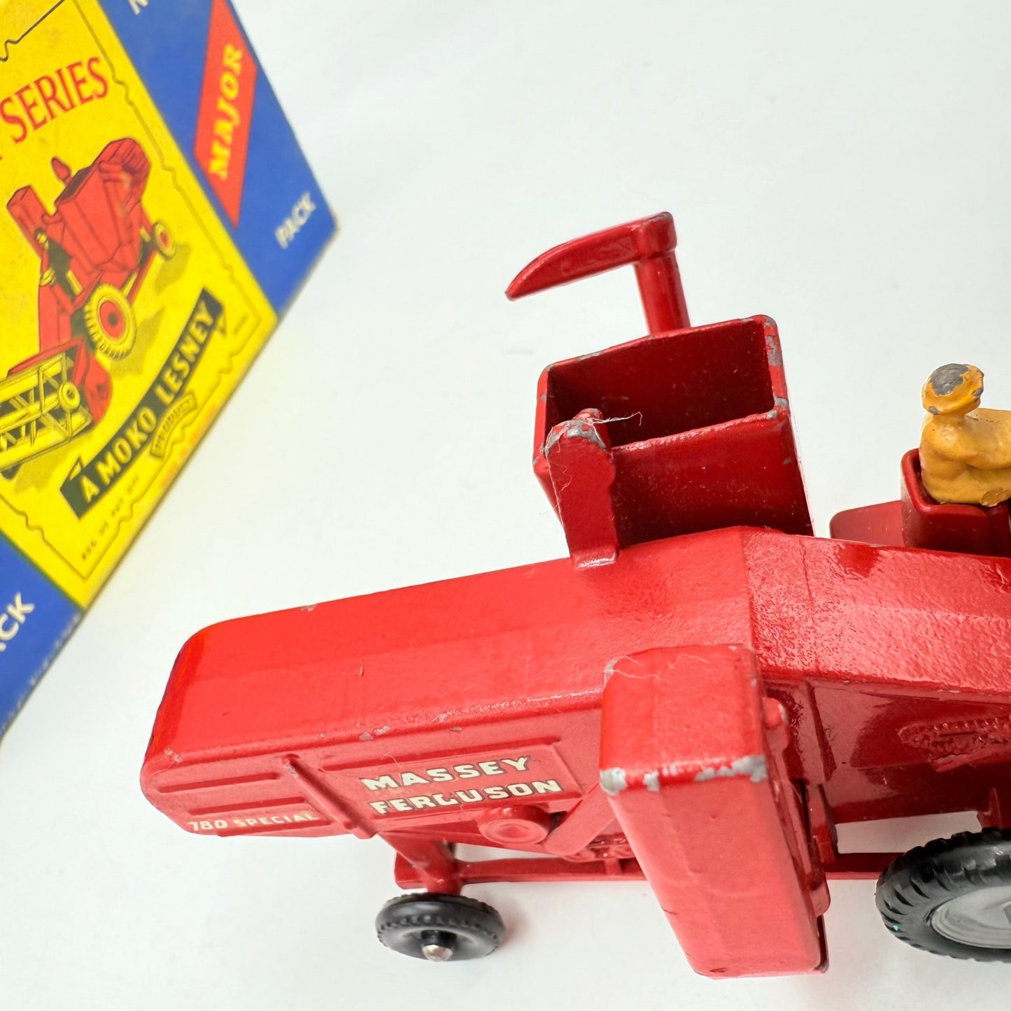 Matchbox Lesney M - 5 Major Pack Massey Ferguson 780 Combine Harvester - Magic Matchbox