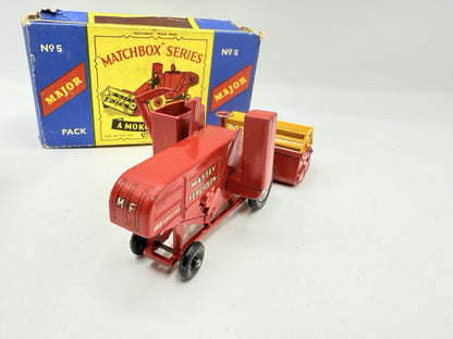Matchbox Lesney M - 5 Major Pack Massey Ferguson 780 Combine Harvester - Magic Matchbox