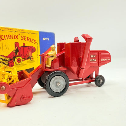 Matchbox Lesney M - 5 Major Pack Massey Ferguson 780 Combine Harvester - Magic Matchbox