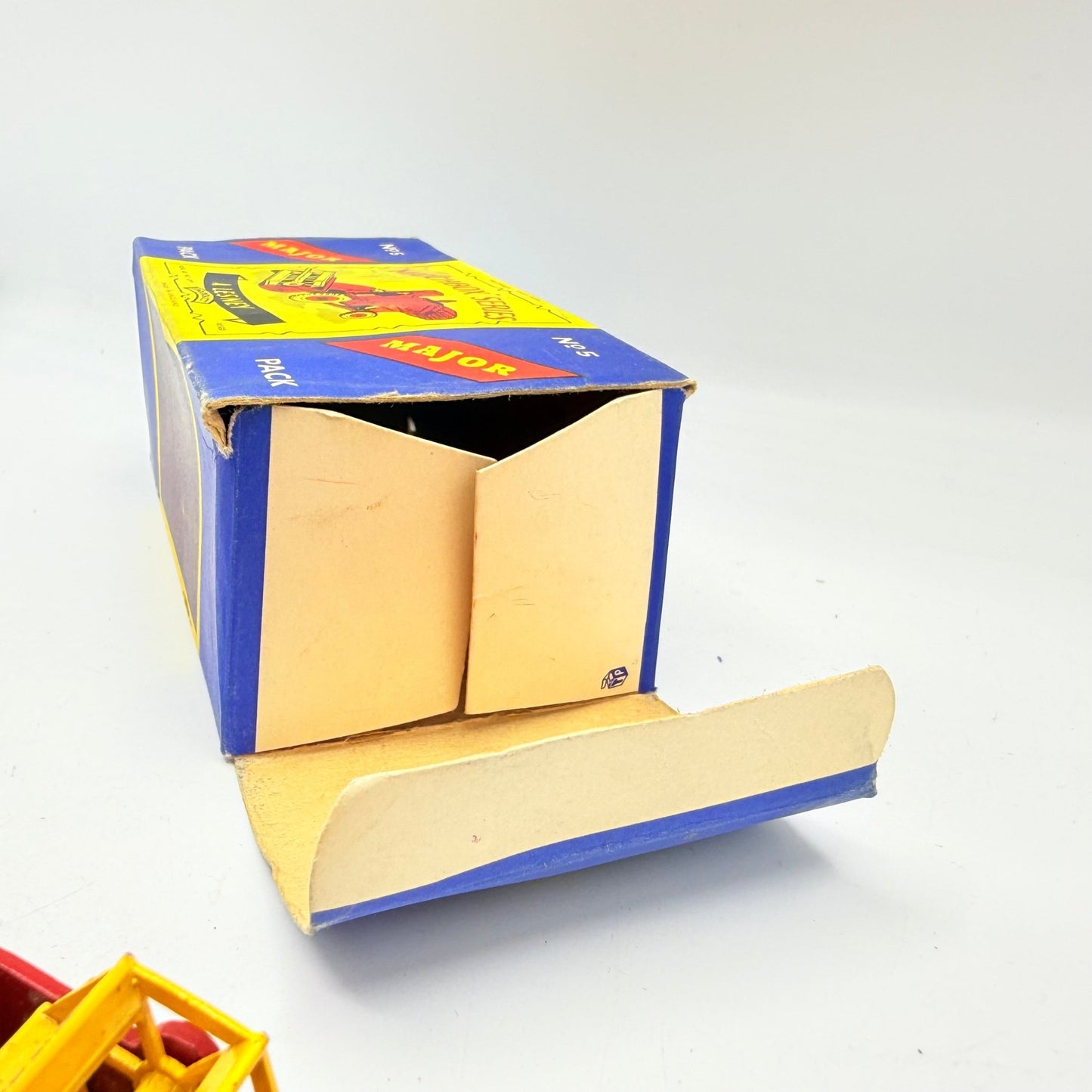 Matchbox Lesney M - 5 Major Pack Massey Ferguson 780 Combine Harvester - Magic Matchbox